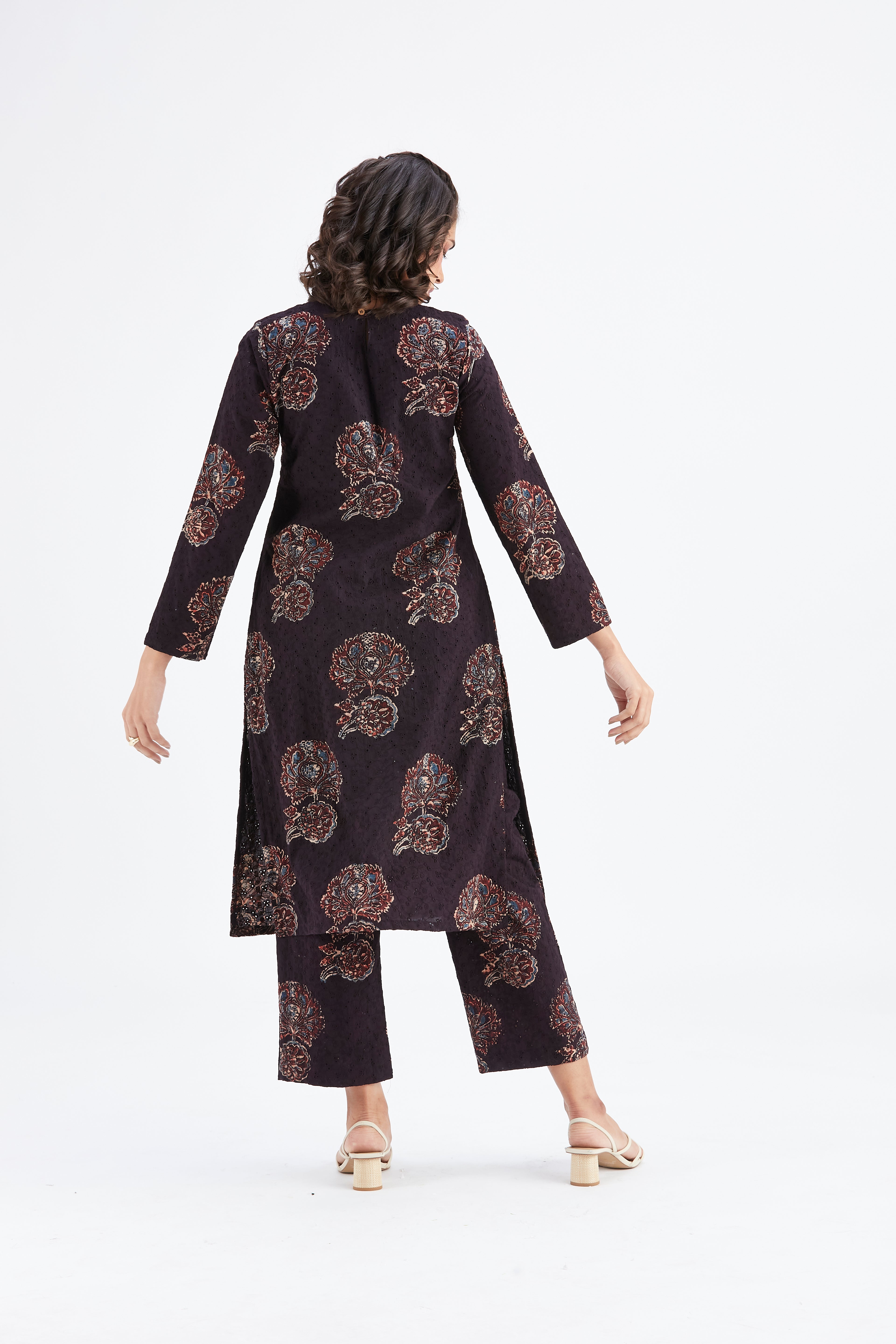 Yara Black kurta set by Hasttvam with Ete by Hasttvam at Kamakhyaa for sustainable fashion