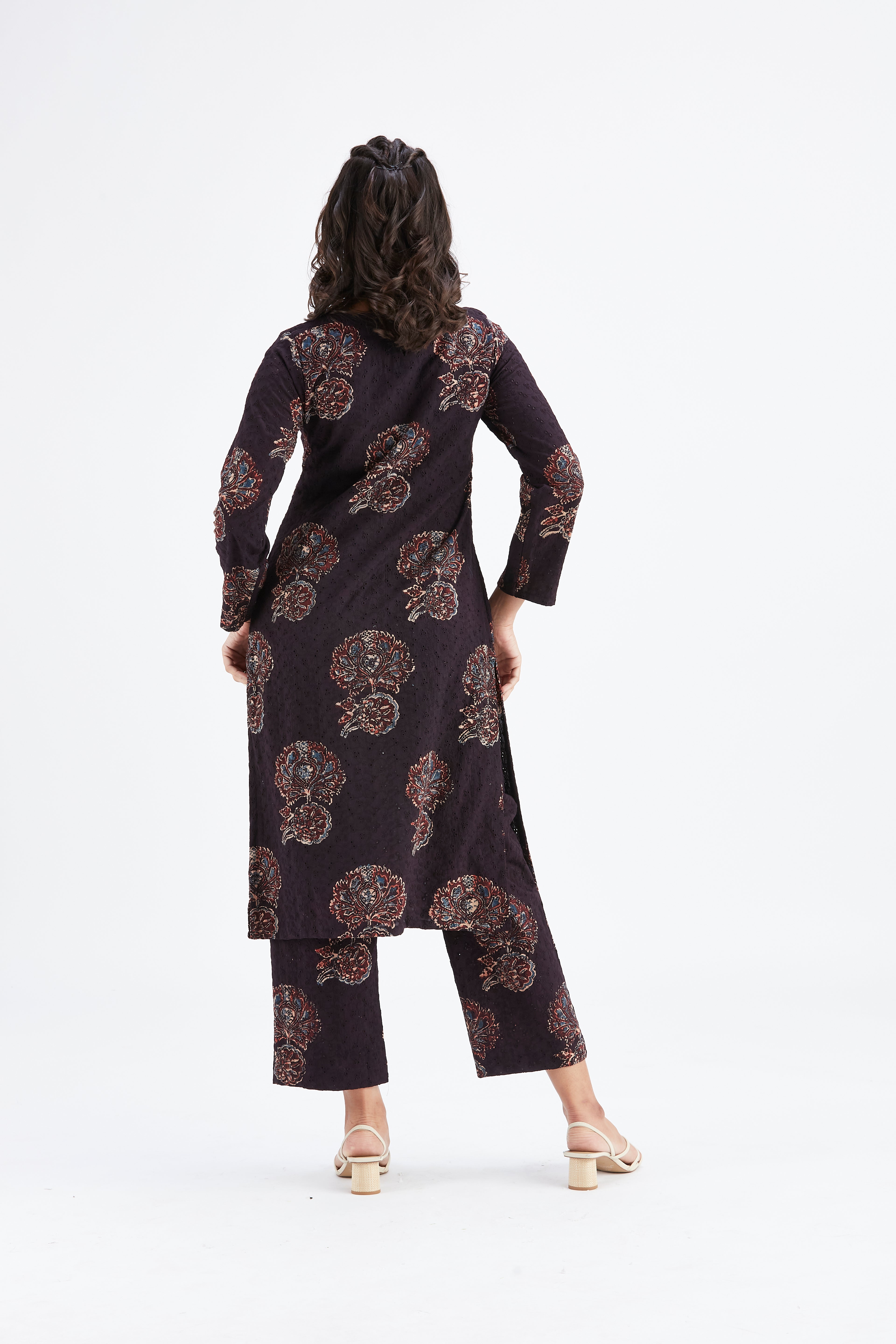 Yara Black kurta set by Hasttvam with Ete by Hasttvam at Kamakhyaa for sustainable fashion