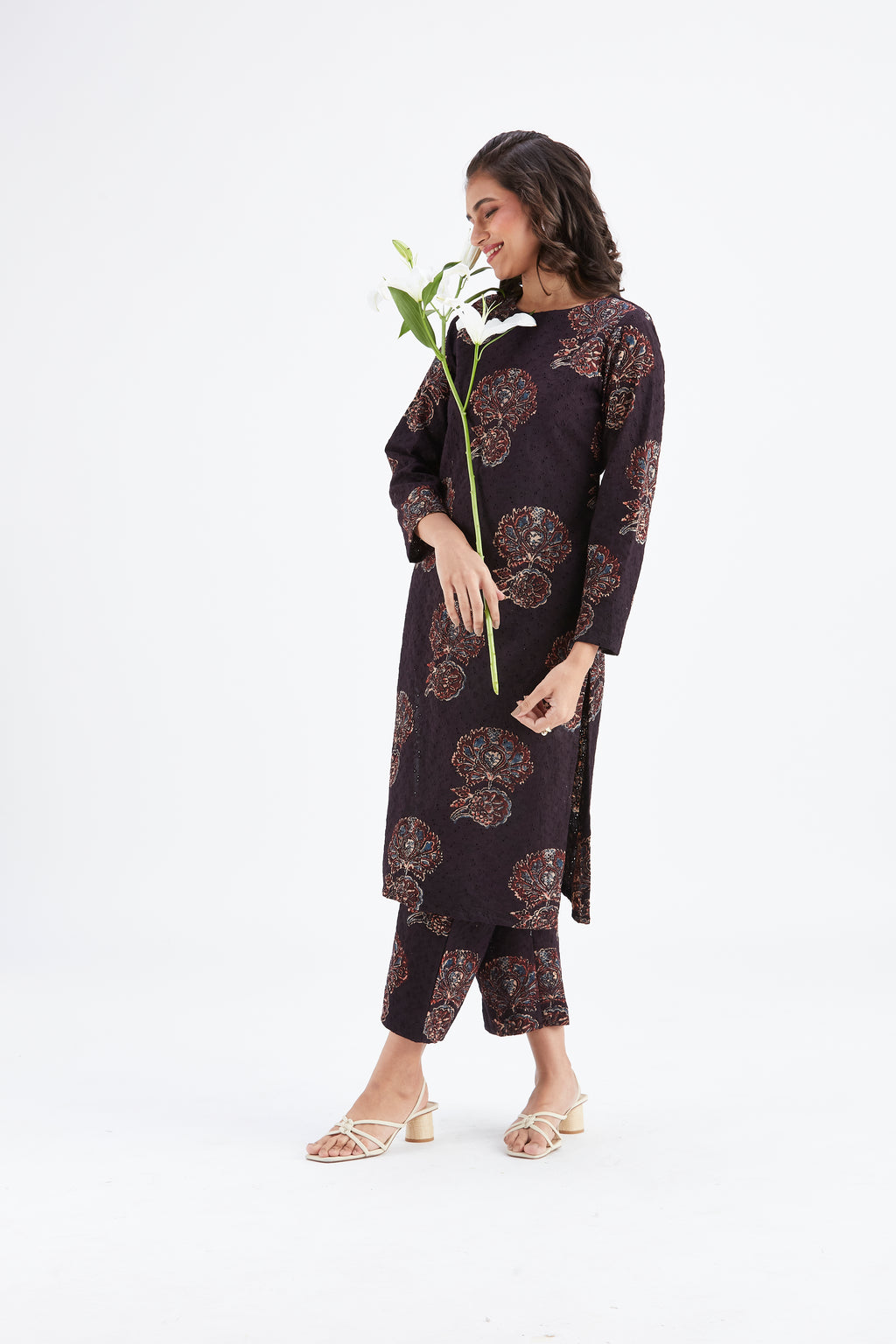 Yara Black kurta set by Hasttvam with Ete by Hasttvam at Kamakhyaa for sustainable fashion