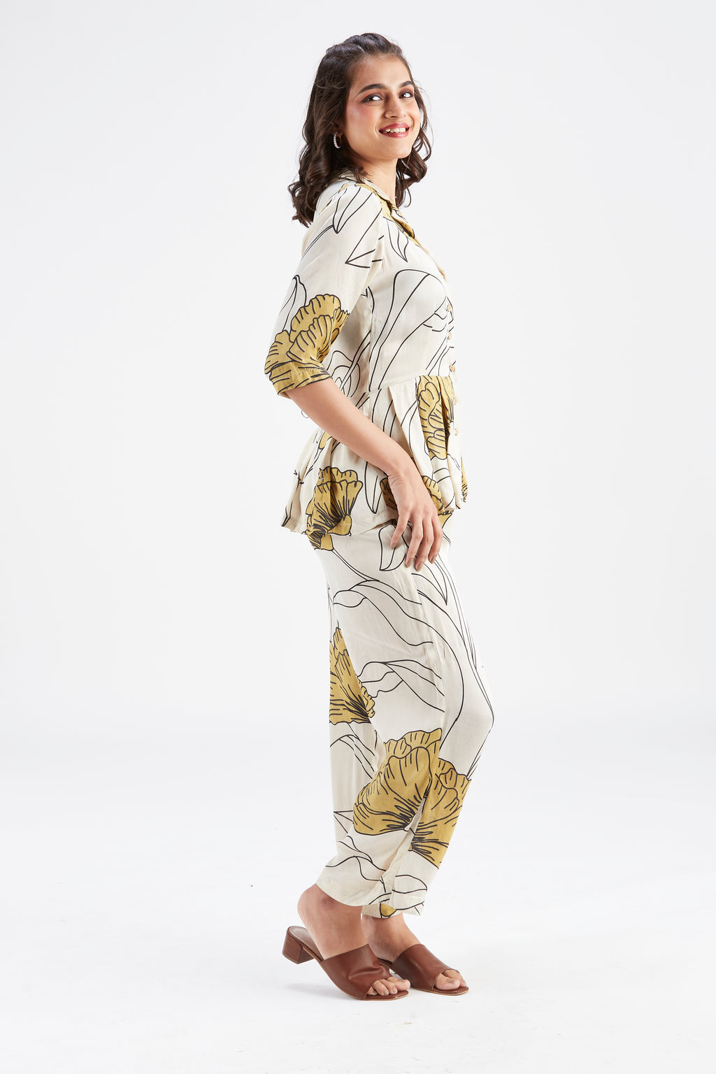 Zola White Co-ord set by Hasttvam with Ete by Hasttvam at Kamakhyaa for sustainable fashion