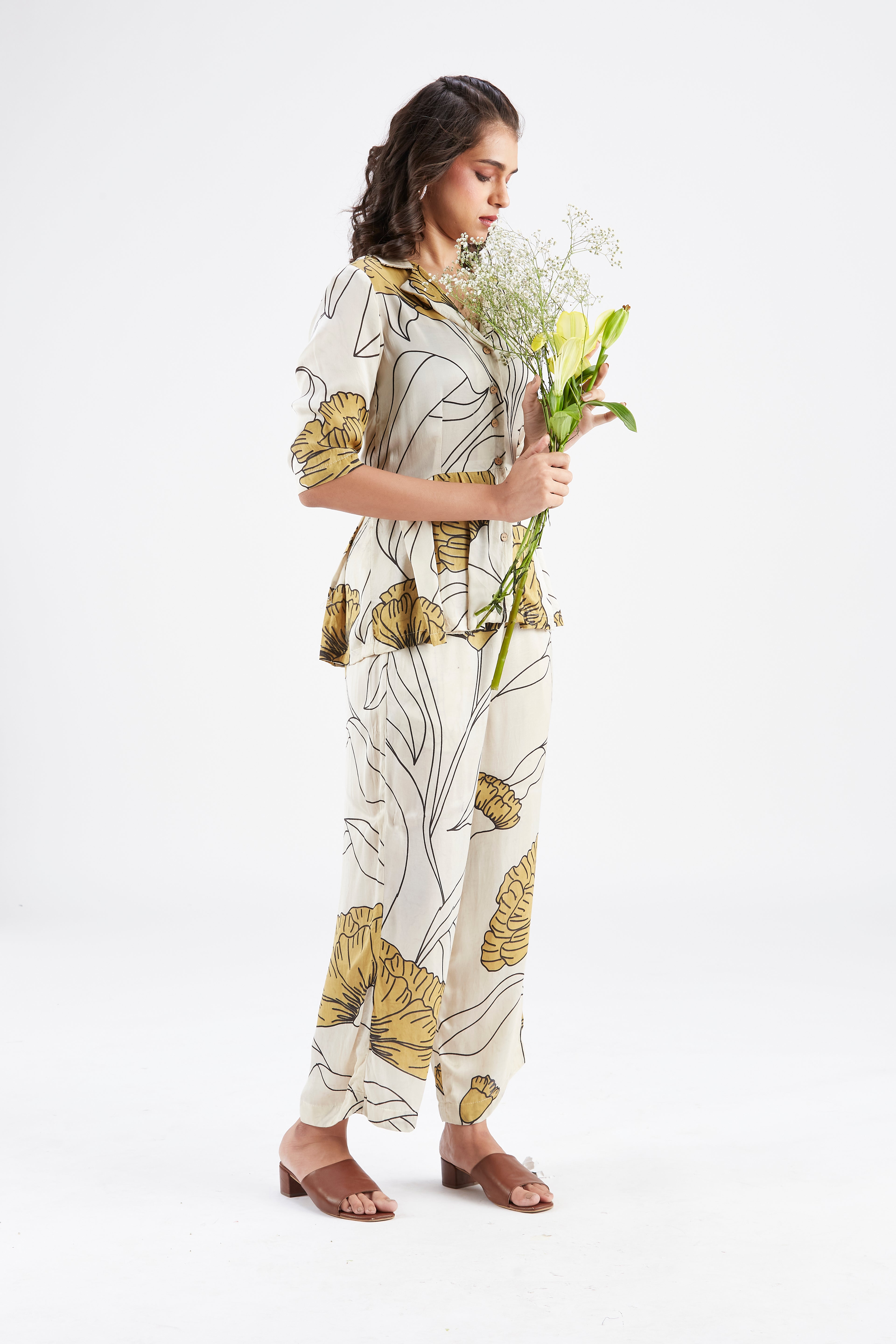 Zola White Co-ord set by Hasttvam with Ete by Hasttvam at Kamakhyaa for sustainable fashion