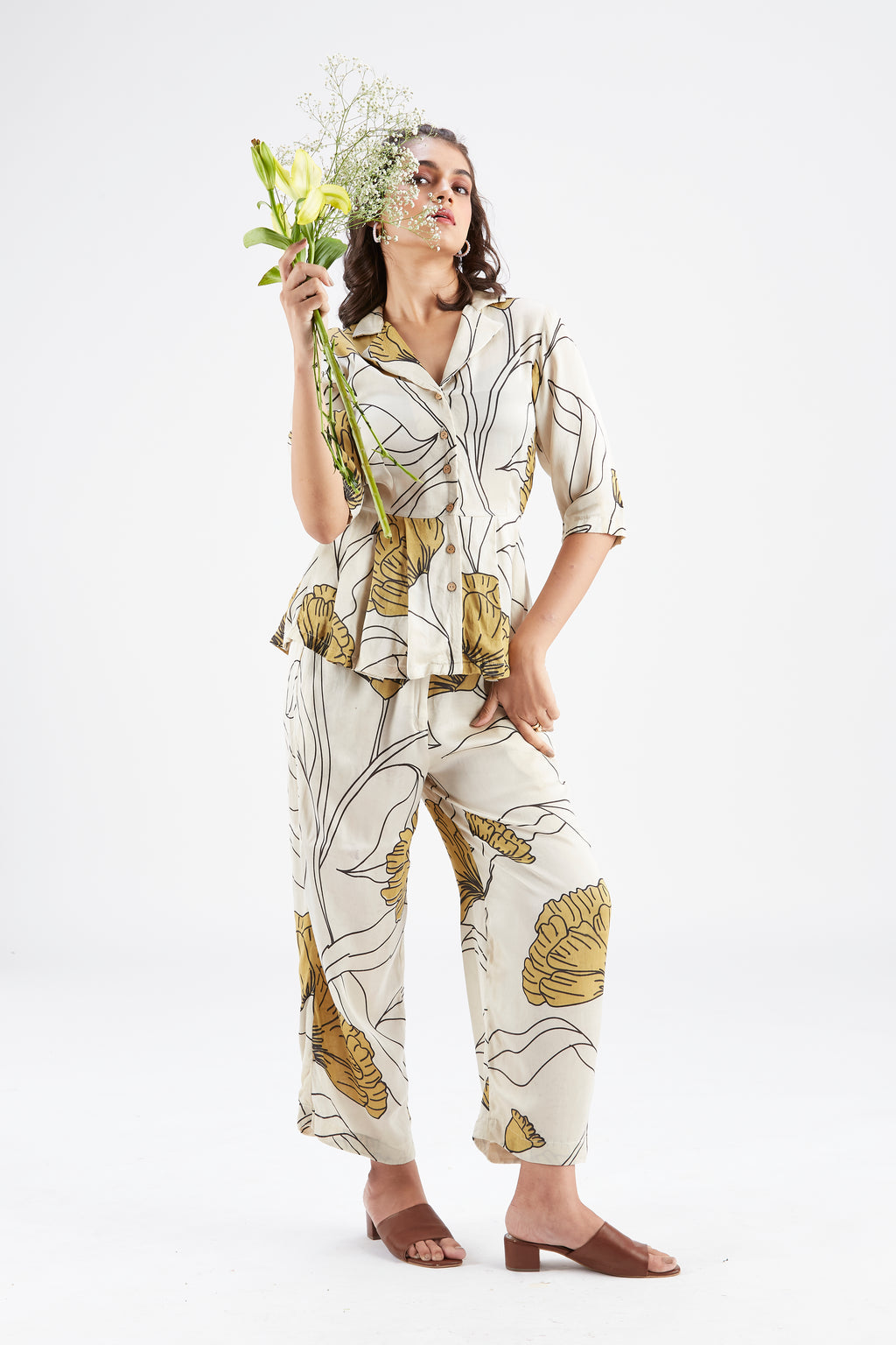 Zola White Co-ord set by Hasttvam with Ete by Hasttvam at Kamakhyaa for sustainable fashion