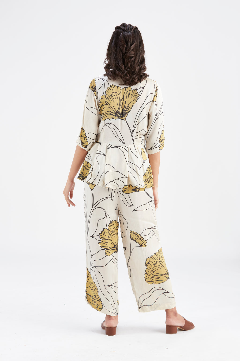 Zola White Co-ord set by Hasttvam with Ete by Hasttvam at Kamakhyaa for sustainable fashion