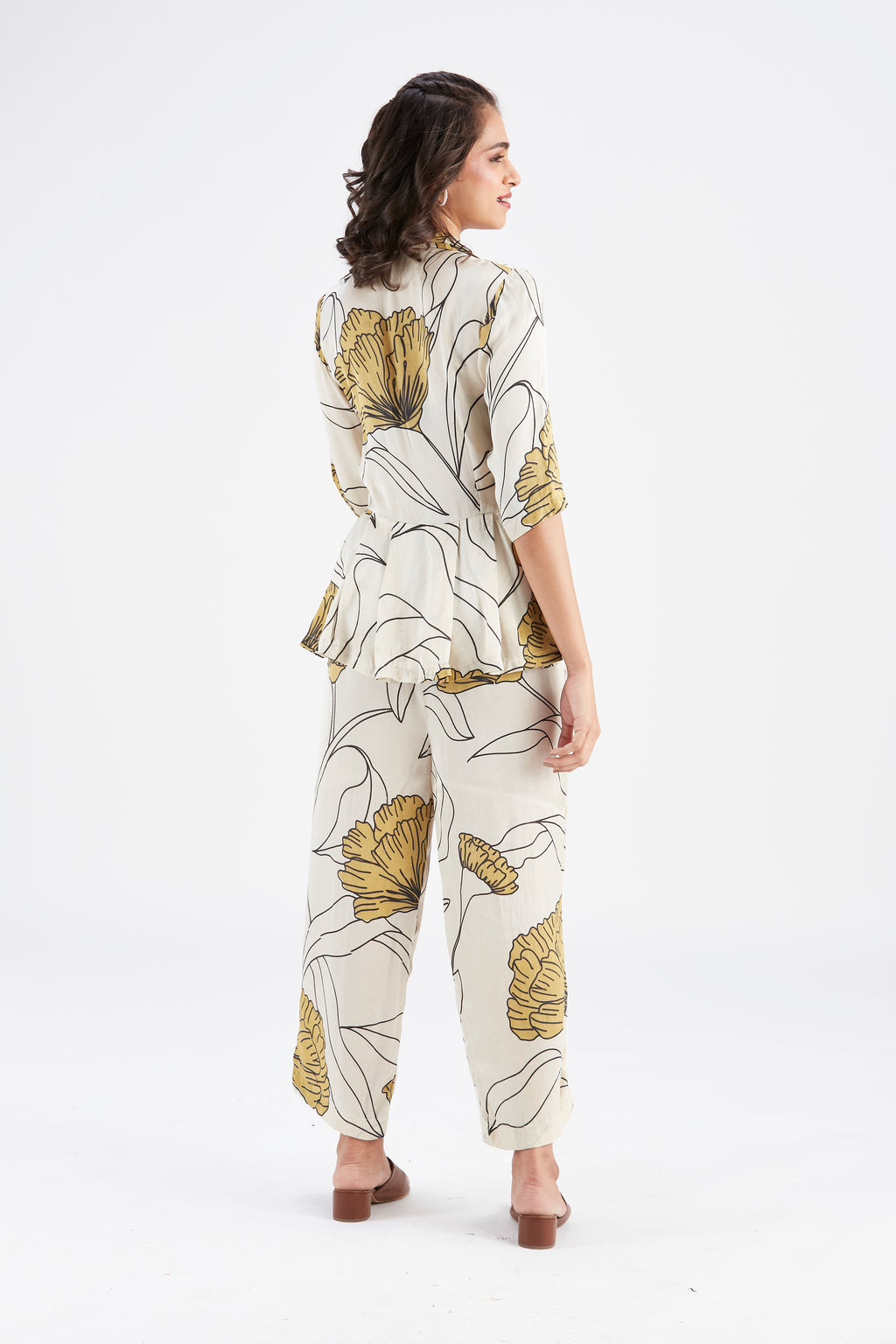 Zola White Co-ord set by Hasttvam with Ete by Hasttvam at Kamakhyaa for sustainable fashion