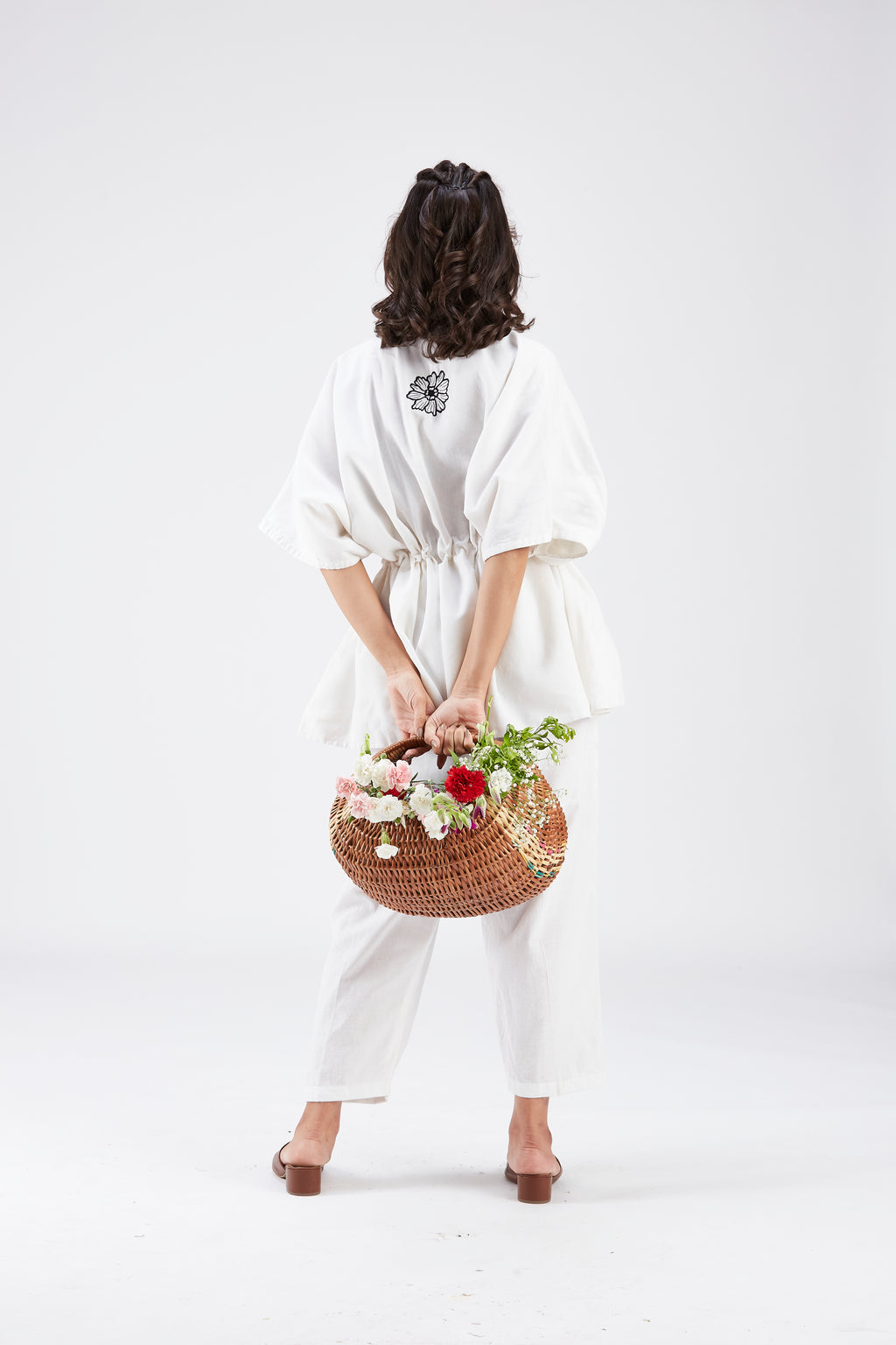 Amae White Co-ord set by Hasttvam with Ete by Hasttvam at Kamakhyaa for sustainable fashion