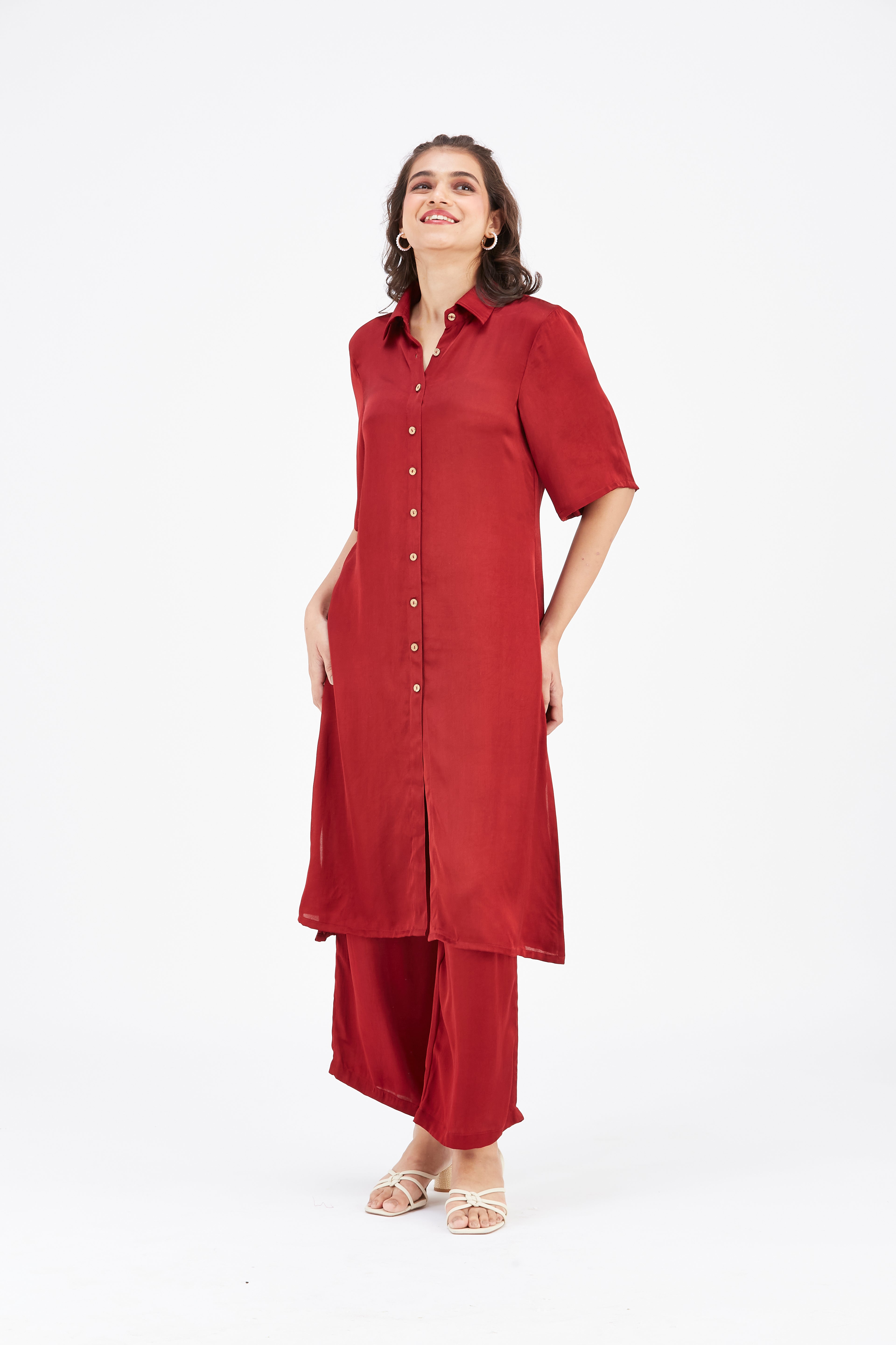 Easha Red kurta set by Hasttvam with Ete by Hasttvam at Kamakhyaa for sustainable fashion