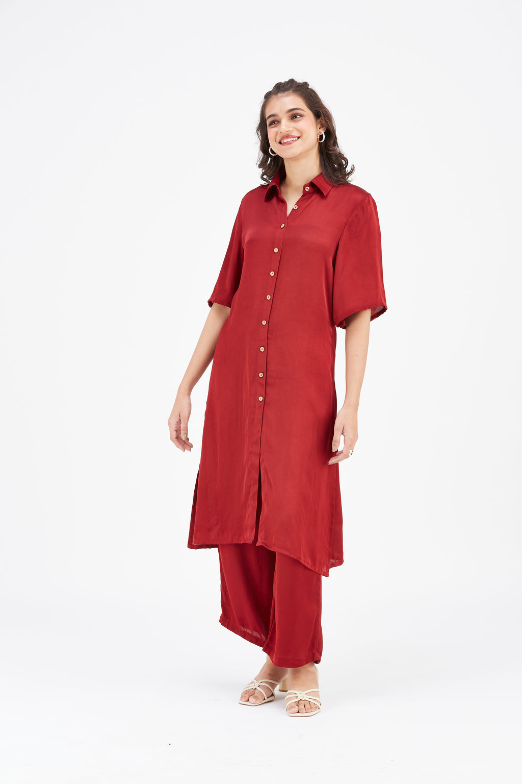 Easha Red kurta set by Hasttvam with Ete by Hasttvam at Kamakhyaa for sustainable fashion