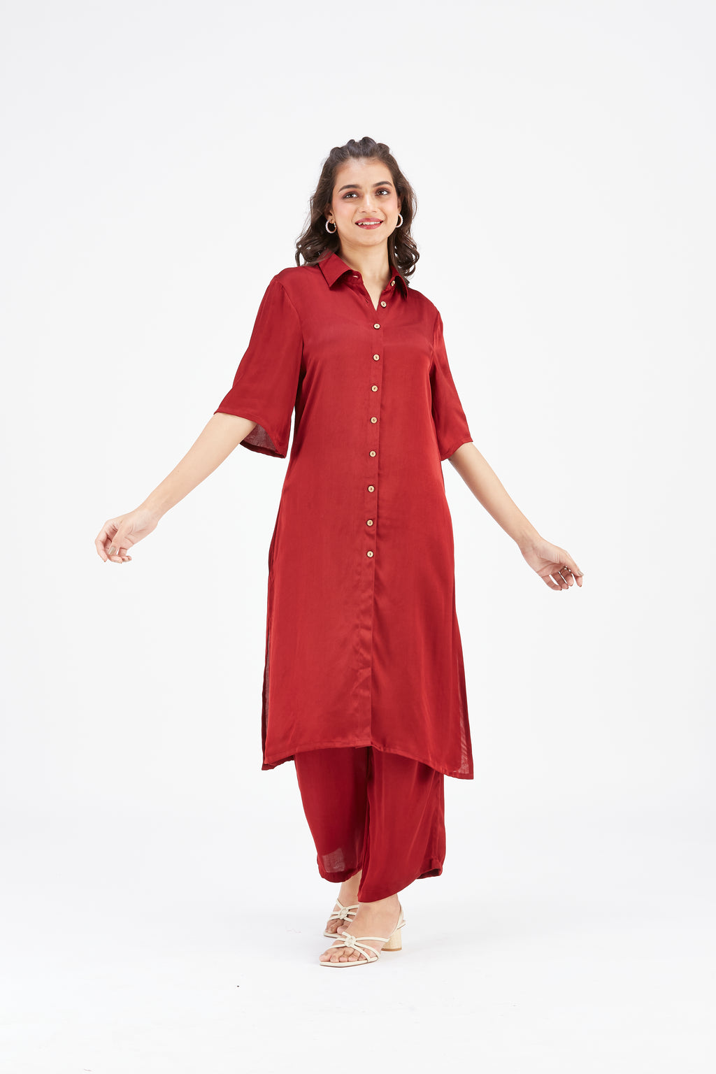 Easha Red kurta set by Hasttvam with Ete by Hasttvam at Kamakhyaa for sustainable fashion
