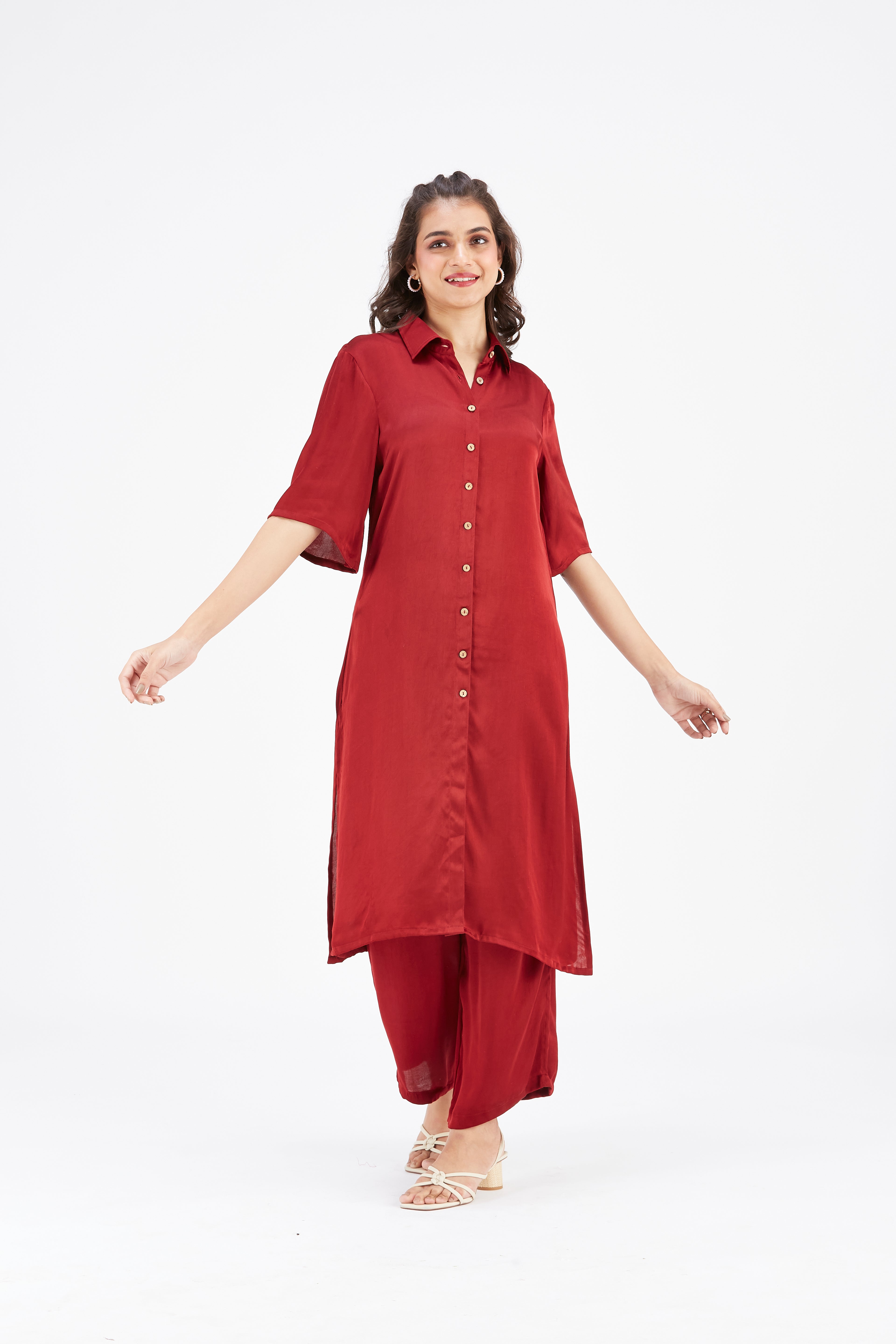 Easha Red kurta set by Hasttvam with Ete by Hasttvam at Kamakhyaa for sustainable fashion
