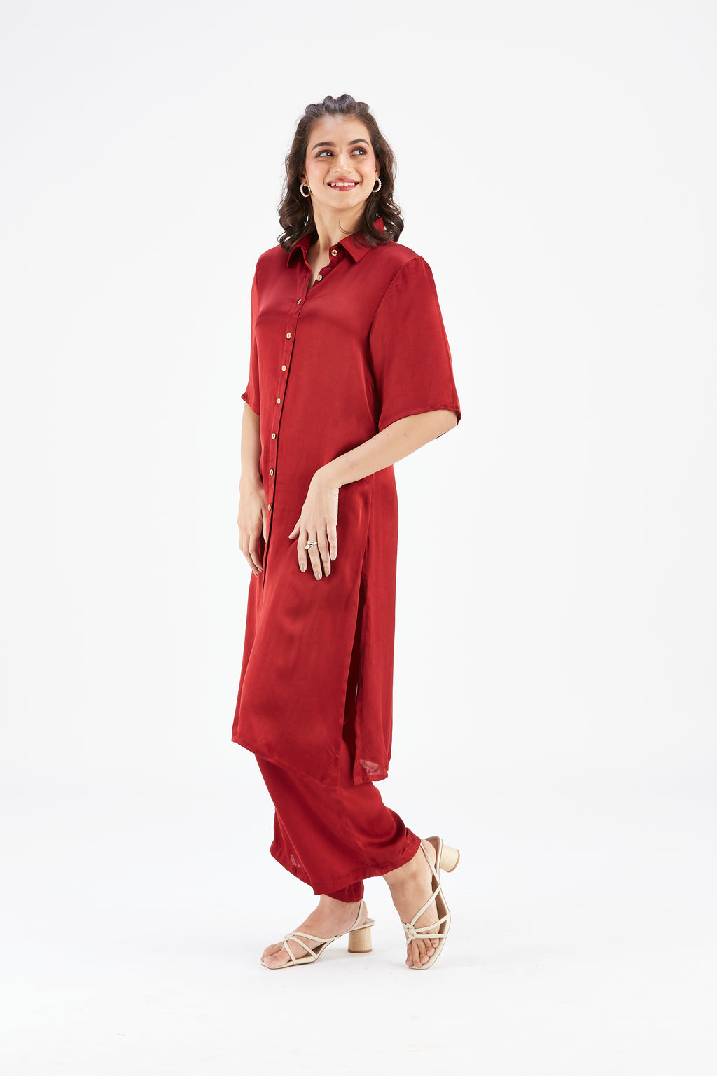 Easha Red kurta set by Hasttvam with Ete by Hasttvam at Kamakhyaa for sustainable fashion