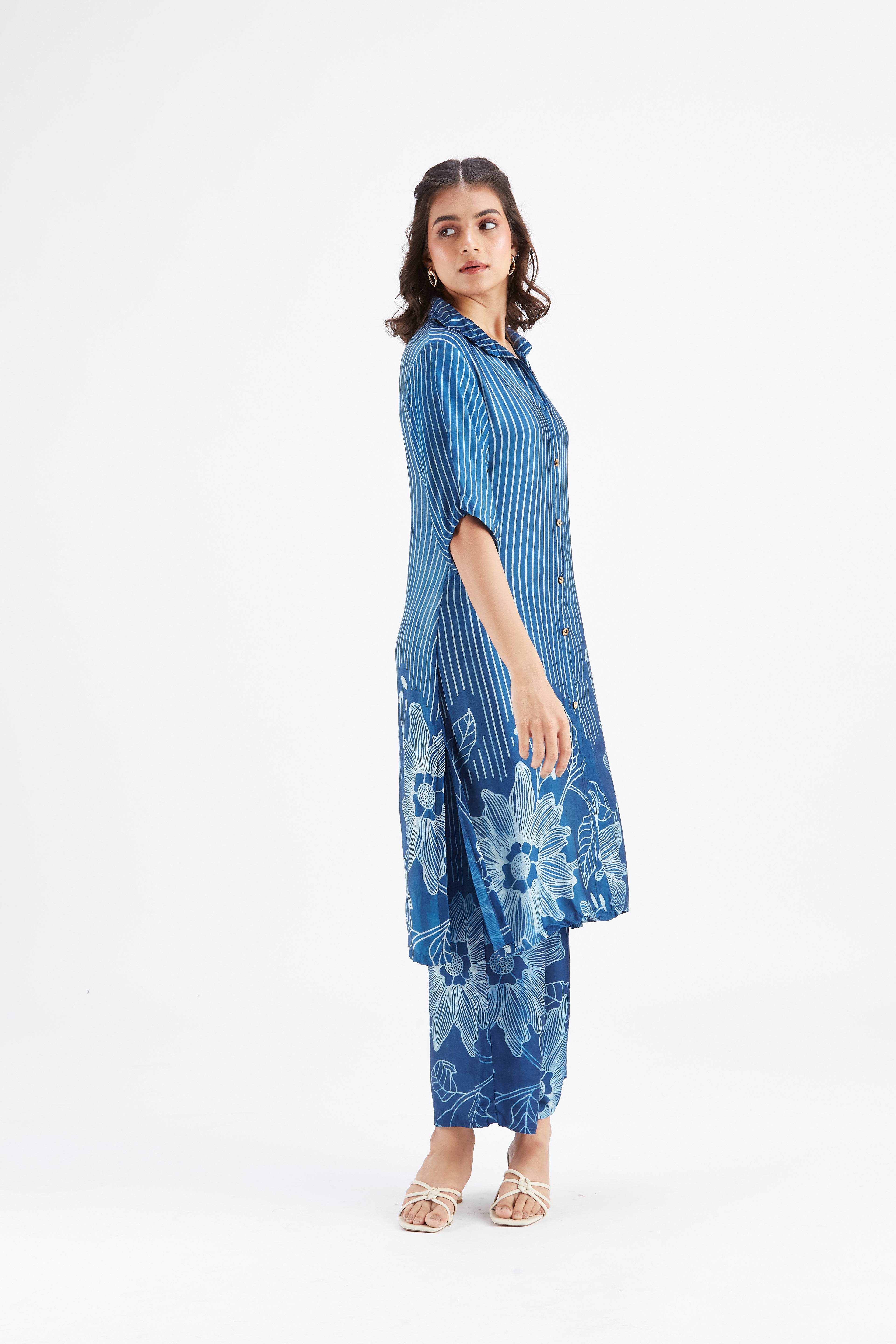 Easha Indigo kurta set by Hasttvam with Ete by Hasttvam at Kamakhyaa for sustainable fashion