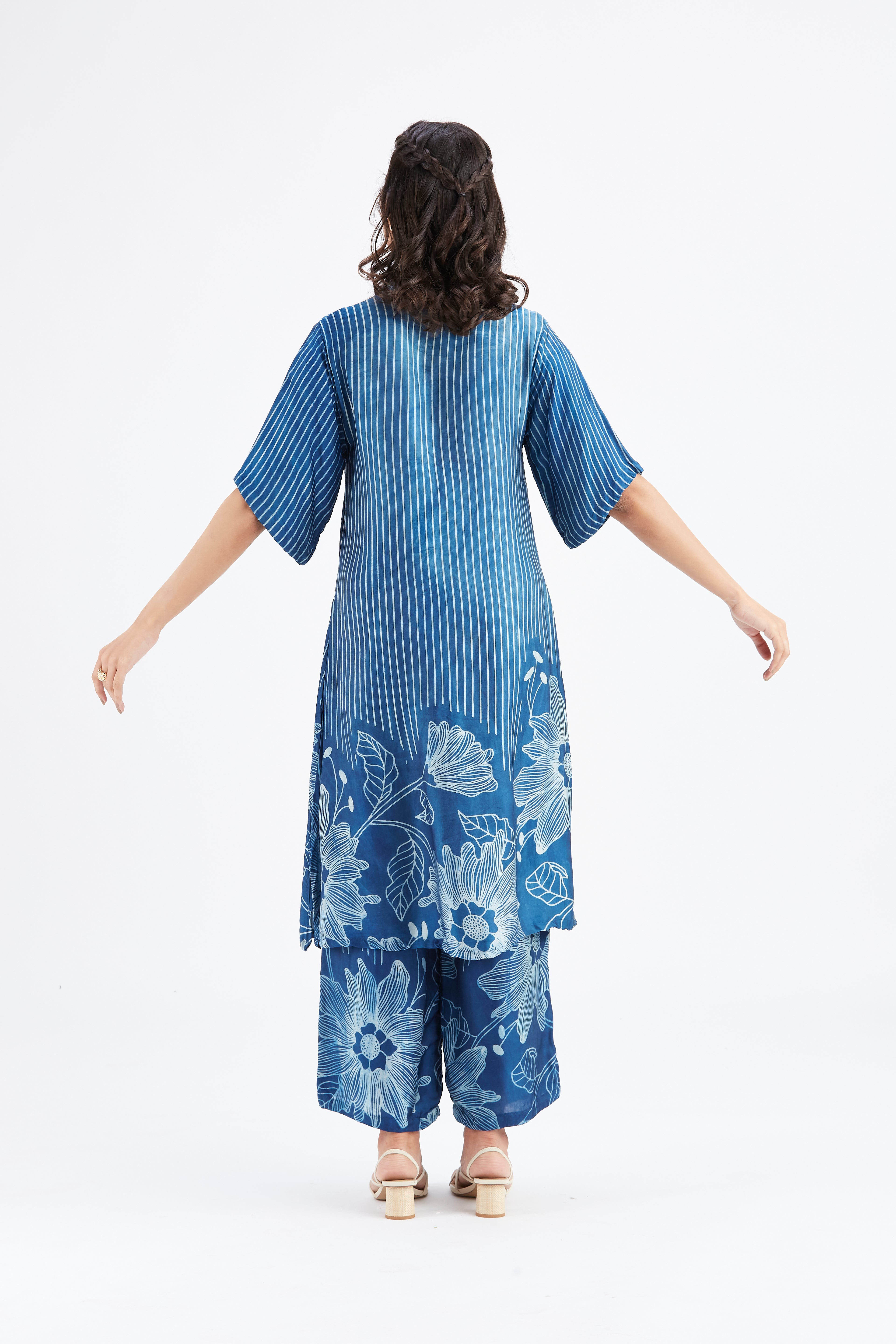 Easha Indigo kurta set by Hasttvam with Ete by Hasttvam at Kamakhyaa for sustainable fashion