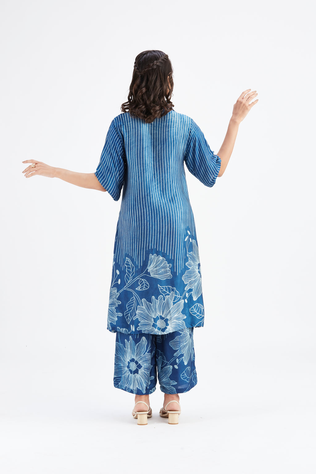 Easha Indigo kurta set by Hasttvam with Ete by Hasttvam at Kamakhyaa for sustainable fashion