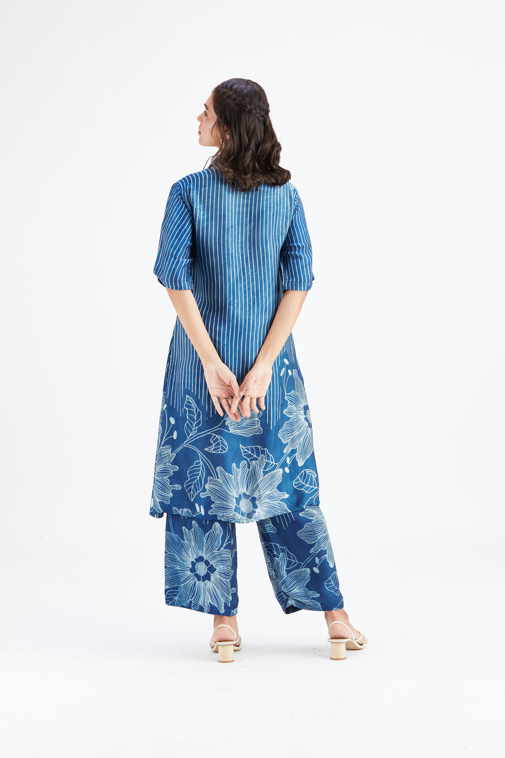 Easha Indigo kurta set by Hasttvam with Ete by Hasttvam at Kamakhyaa for sustainable fashion