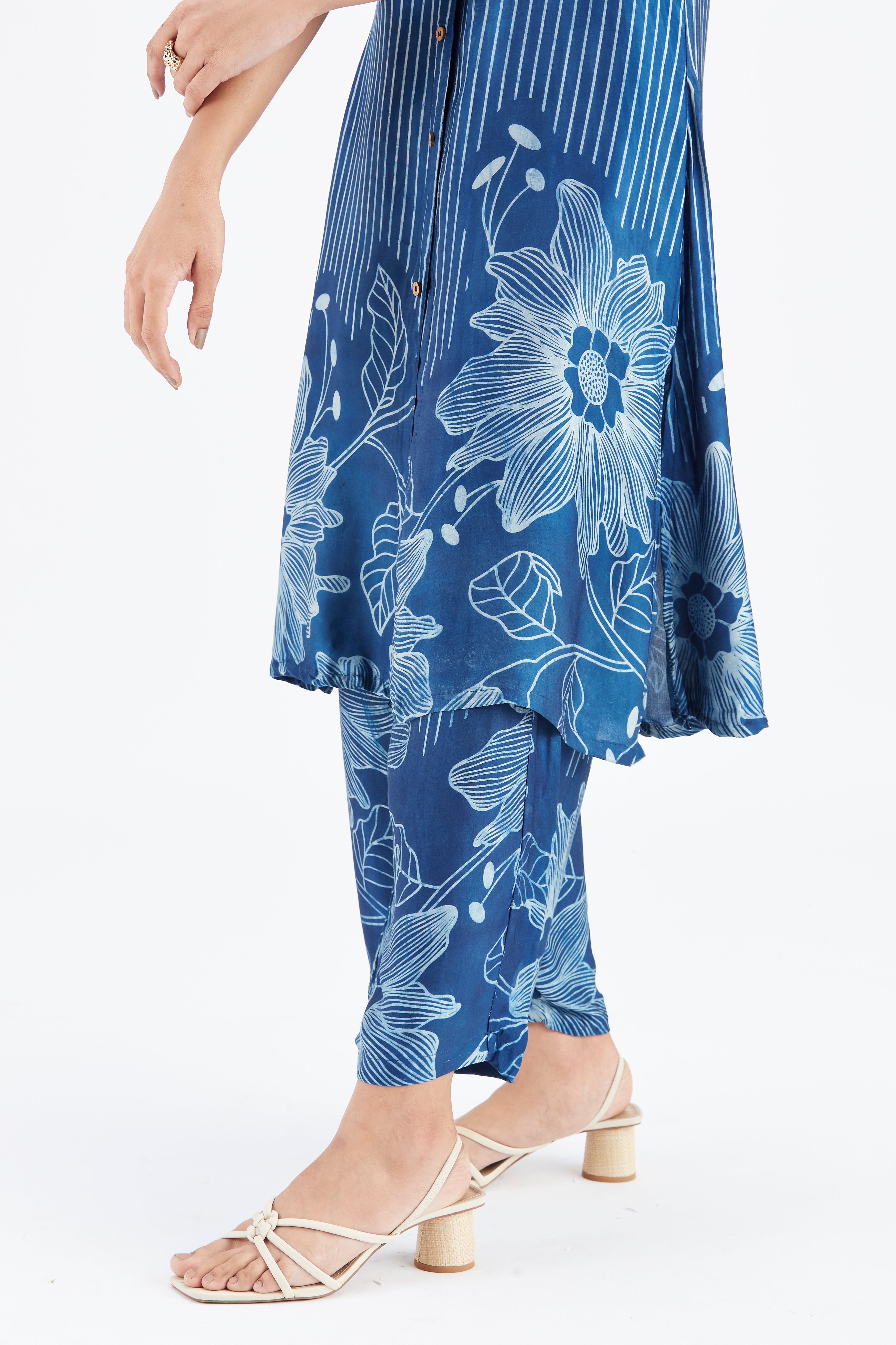 Easha Indigo kurta set by Hasttvam with Ete by Hasttvam at Kamakhyaa for sustainable fashion