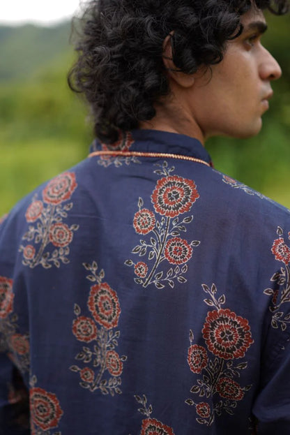 Off-White Ajrakh Indigo Floral Kurta by Hasttvam with Blue, Cotton, Festive Wear, Floral, Natural dyes, Relaxed Fit, Respondible production and Vegan at Kamakhyaa for sustainable fashion