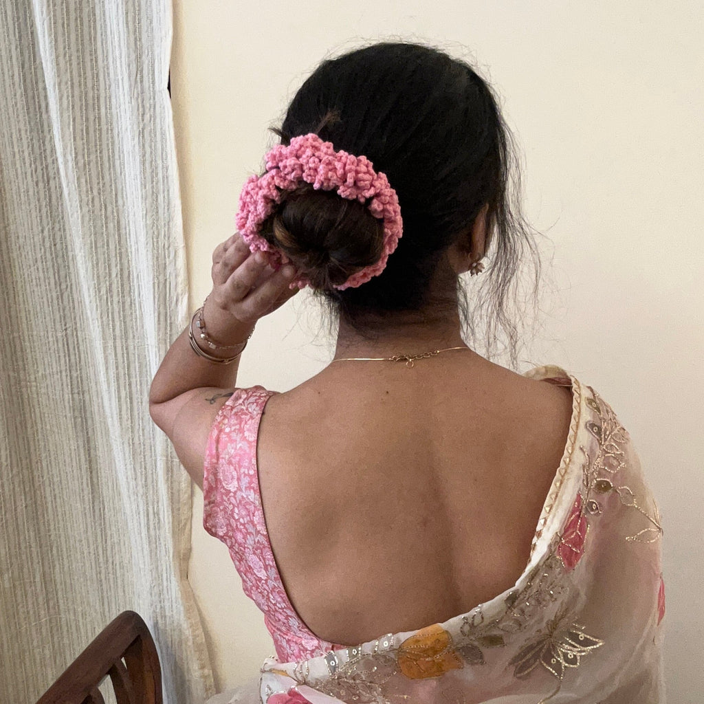 Set of Maroon and Pink Gajra Scrunchies by Ikriit'm with at Kamakhyaa for sustainable fashion