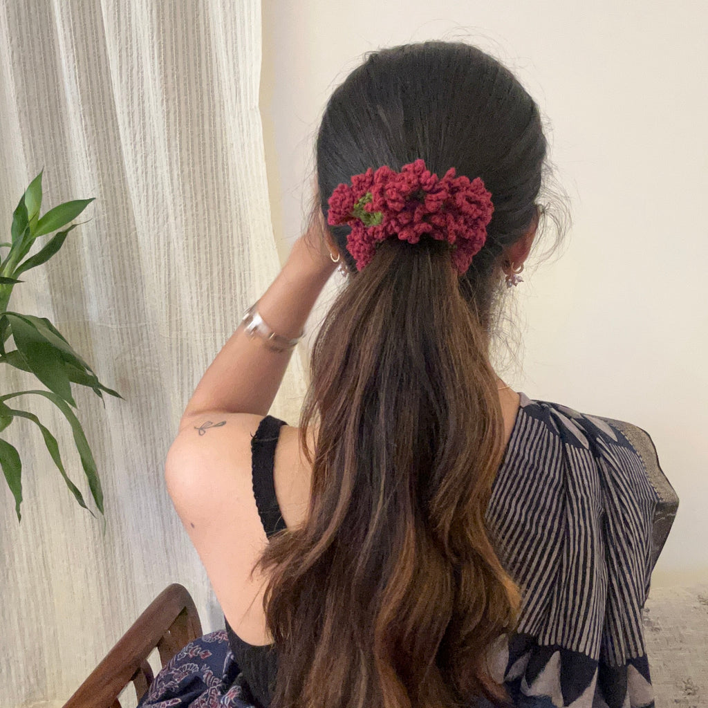 Maroon Gajra Scrunchie by Ikriit'm with at Kamakhyaa for sustainable fashion