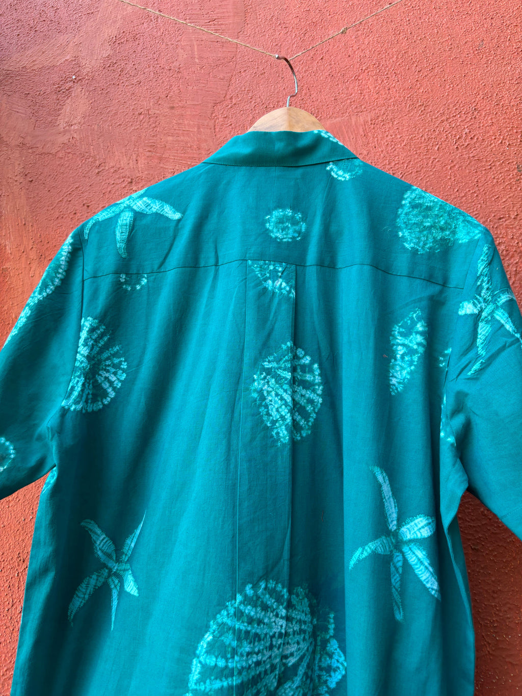 Hawaii Button-Down by anushé pirani with Menswear, T-Shirts & Shirts at Kamakhyaa for sustainable fashion