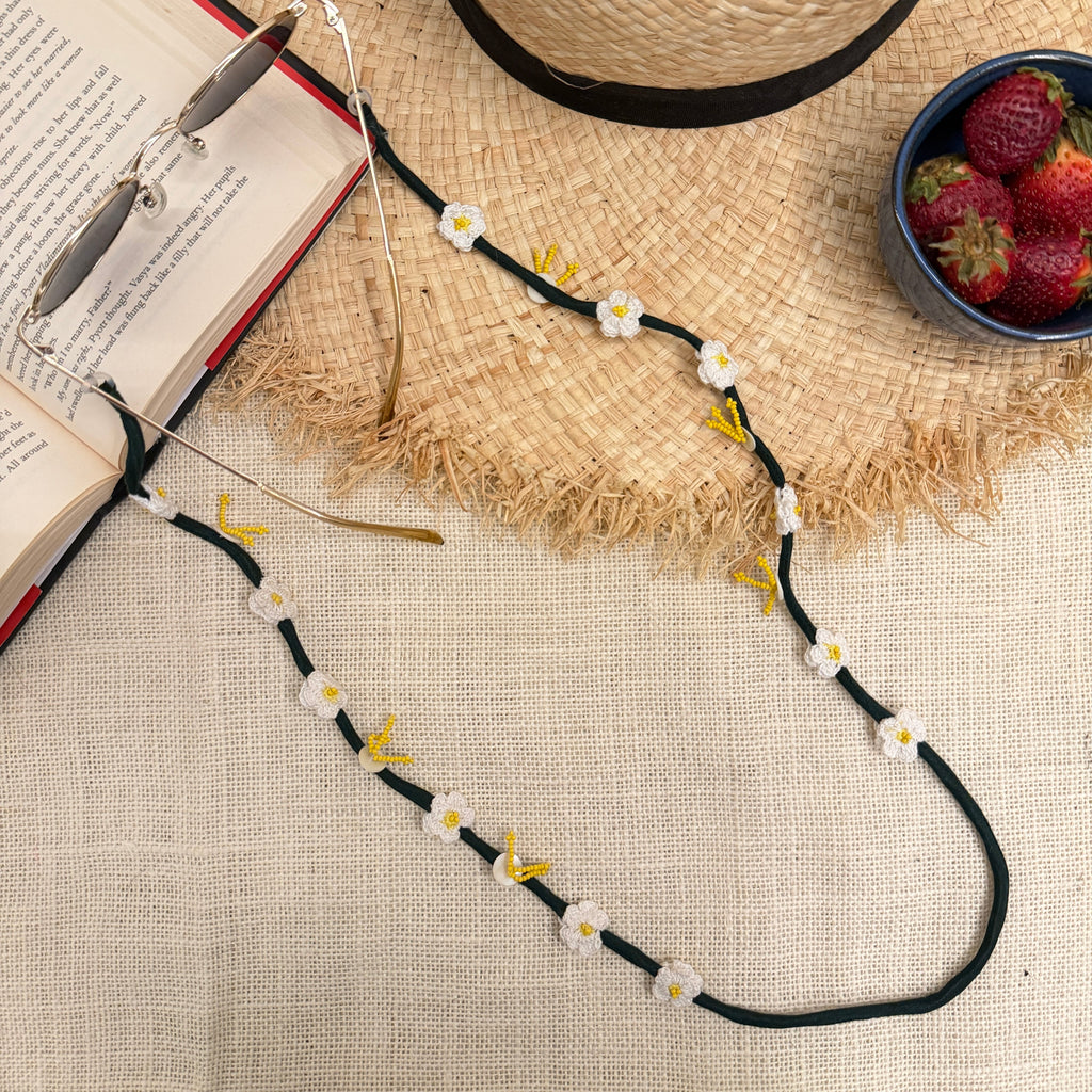 Safed Phool Specs String by Ikriit'm with Specs Strings at Kamakhyaa for sustainable fashion