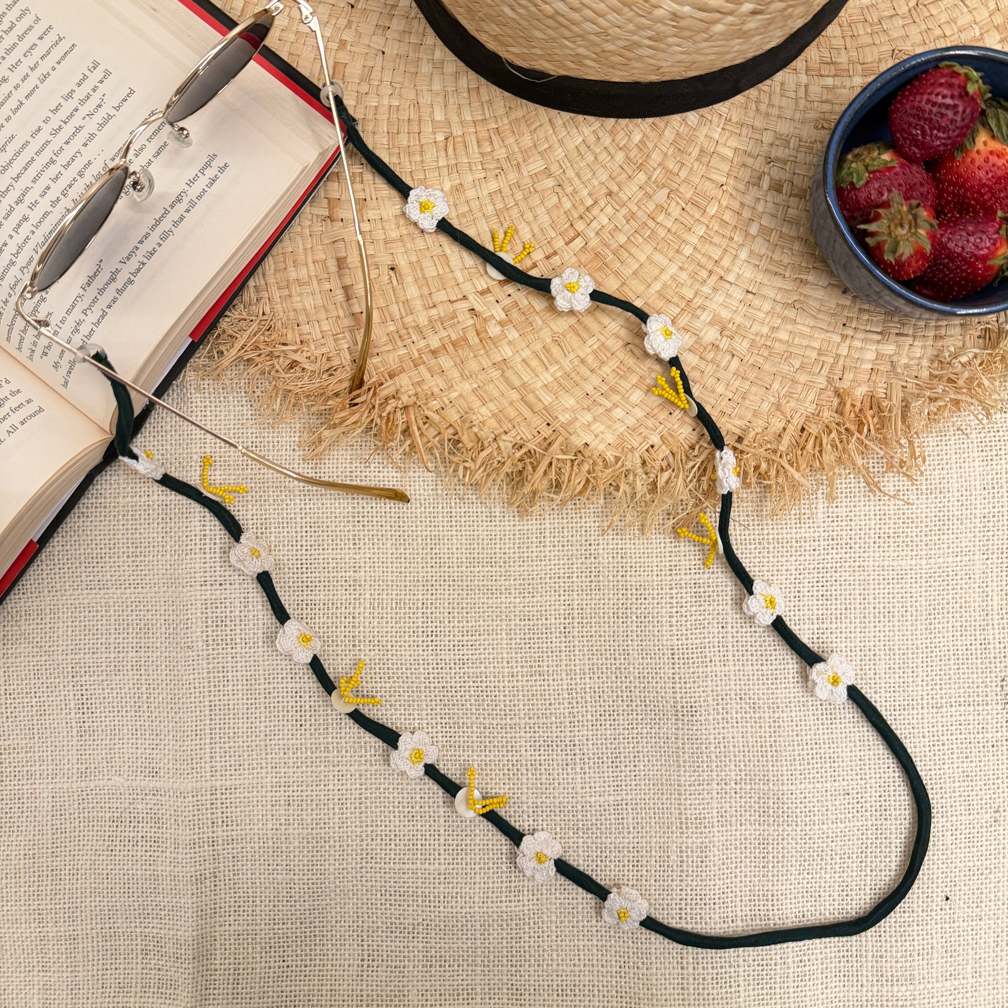 Safed Phool Specs String by Ikriit'm with Specs Strings at Kamakhyaa for sustainable fashion