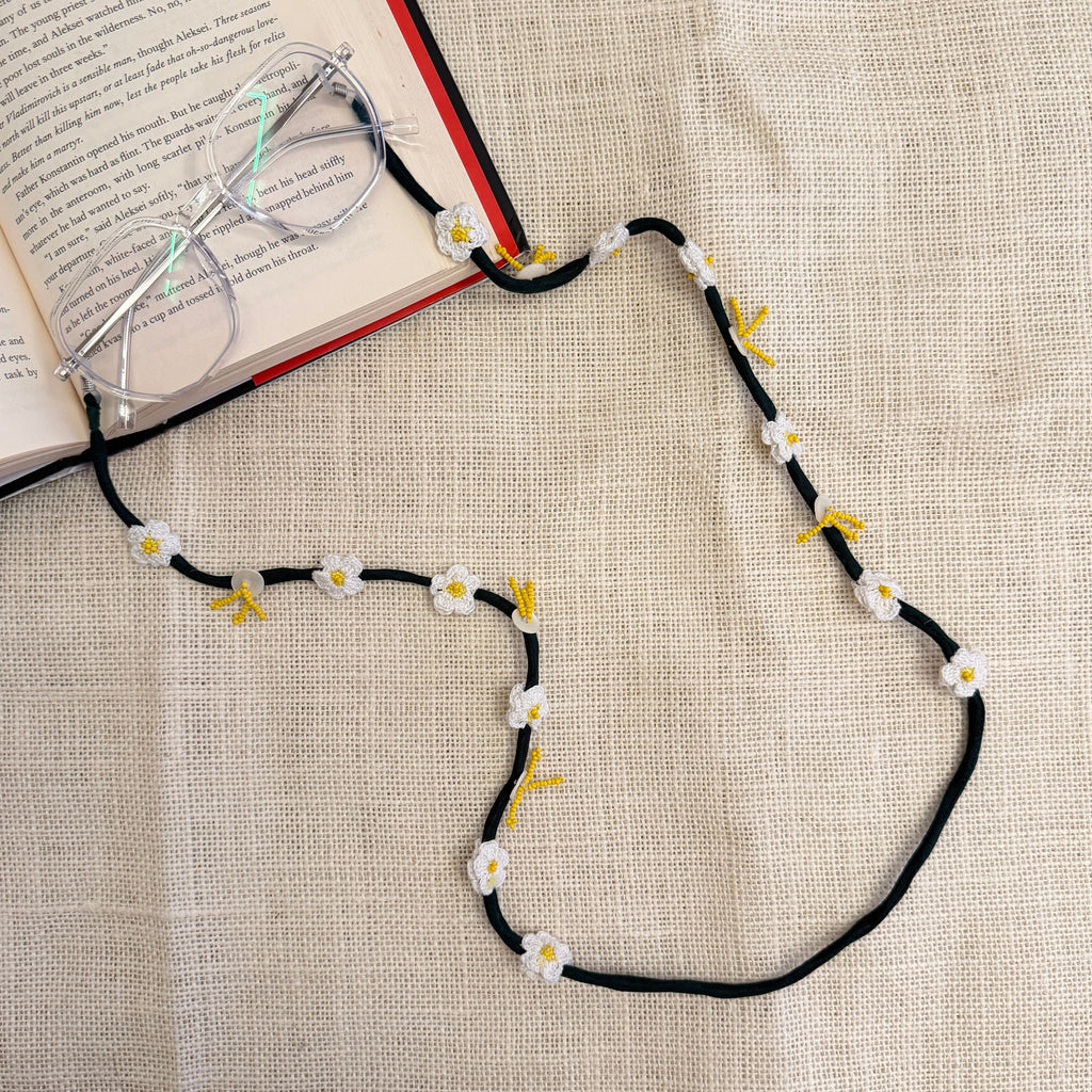 Safed Phool Specs String by Ikriit'm with Specs Strings at Kamakhyaa for sustainable fashion