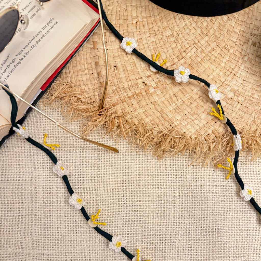 Safed Phool Specs String by Ikriit'm with Specs Strings at Kamakhyaa for sustainable fashion