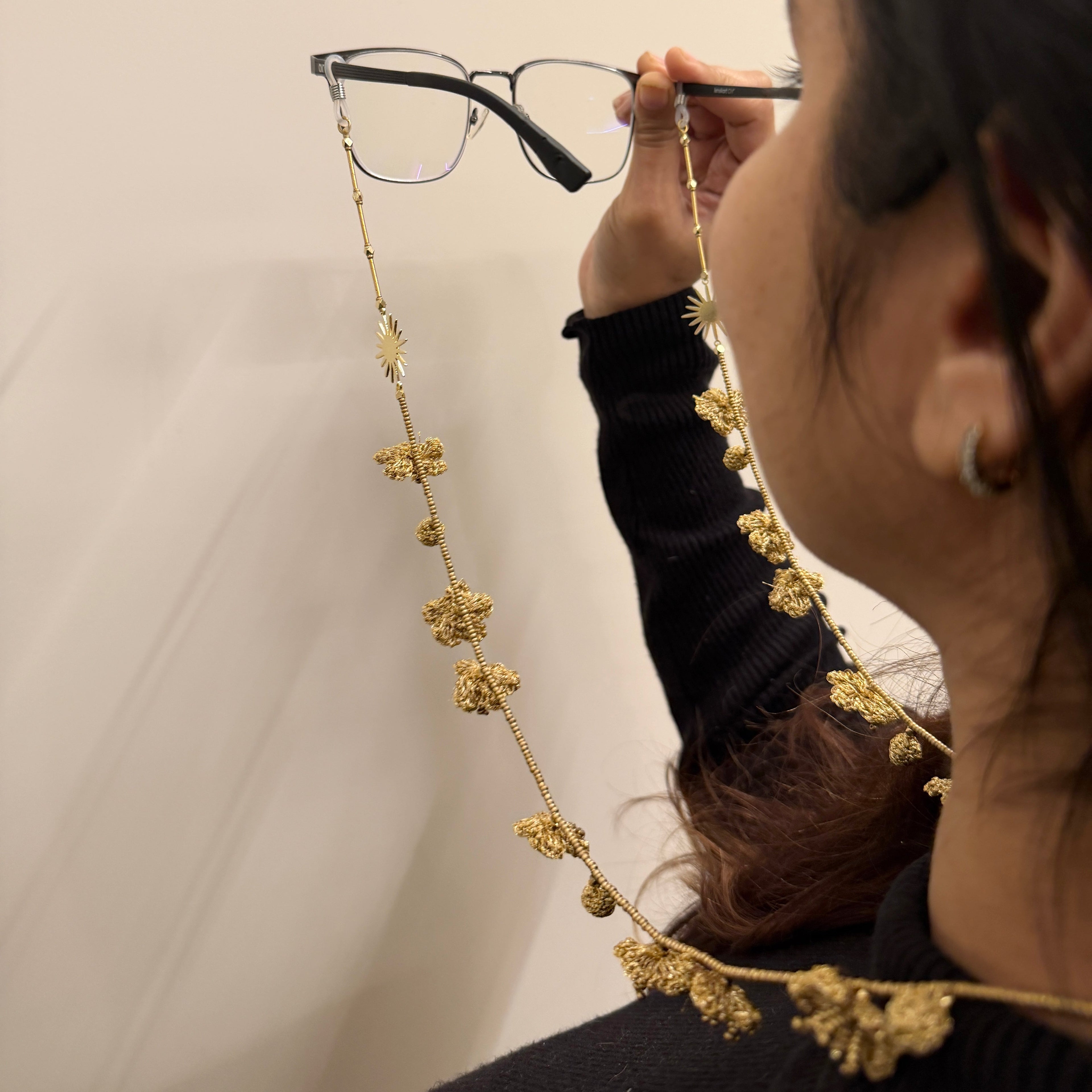 Sunheri Phool Specs String by Ikriit'm with Specs Strings at Kamakhyaa for sustainable fashion