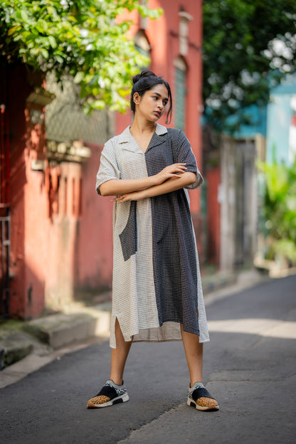 Black & White Kimono Handloom Dress Dyed Naturally by Krushnachuda with at Kamakhyaa for sustainable fashion