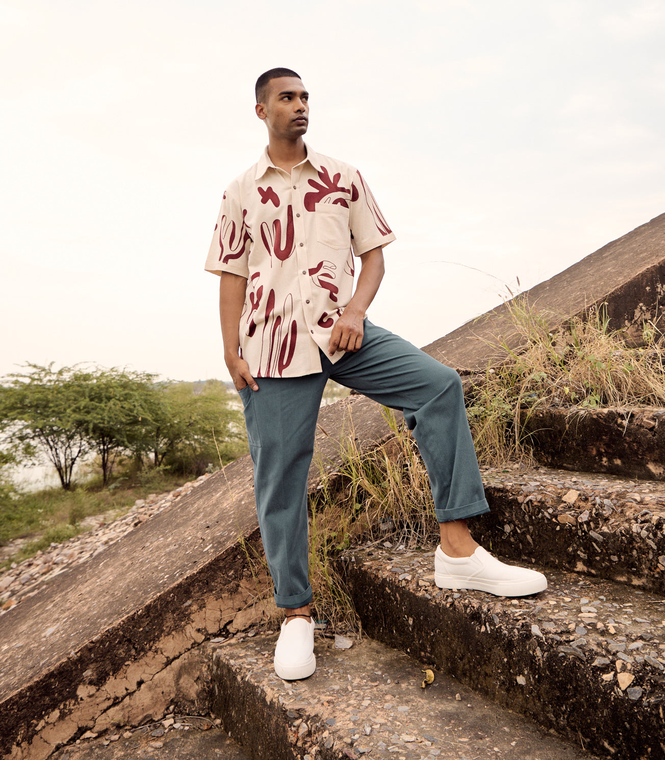 Off White And Red Lino Printed Shirt by Khara Kapas with Casual Wear, Cotton, Natural, Off-white, Prints, Red, Regular Fit, Shirts at Kamakhyaa for sustainable fashion