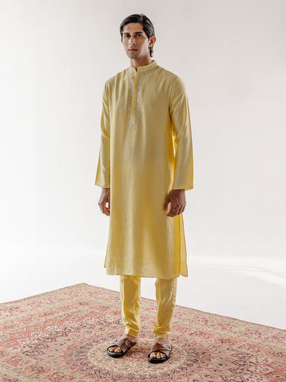 Shaakh Kurta Set by RoohbyRidhimaa with Qala By RoohbyRidhimaa at Kamakhyaa for sustainable fashion