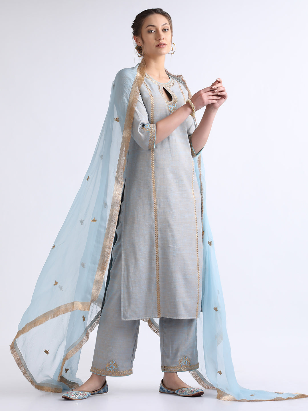 Saanjh Kurta Set by RoohbyRidhimaa with Large, Medium, Small, X-Large, X-Small at Kamakhyaa for sustainable fashion