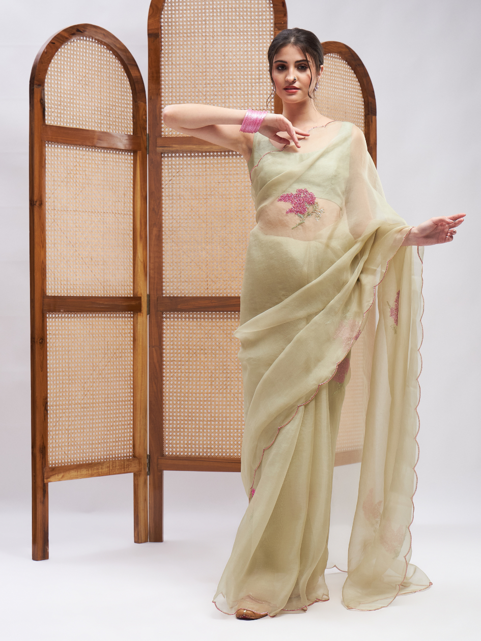 Masakali Saree Set by RoohbyRidhimaa with at Kamakhyaa for sustainable fashion