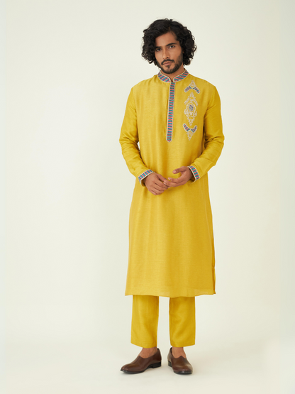 Ayaan Kurta Set by RoohbyRidhimaa with Qala By RoohbyRidhimaa at Kamakhyaa for sustainable fashion