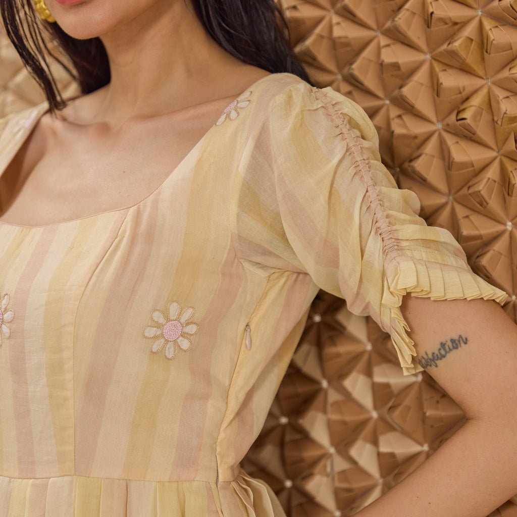Daisy Breeze by The Loom Art with Fluer De Code by The Loom Art, French Knots, Handwoven Cotton Silk, Pink at Kamakhyaa for sustainable fashion