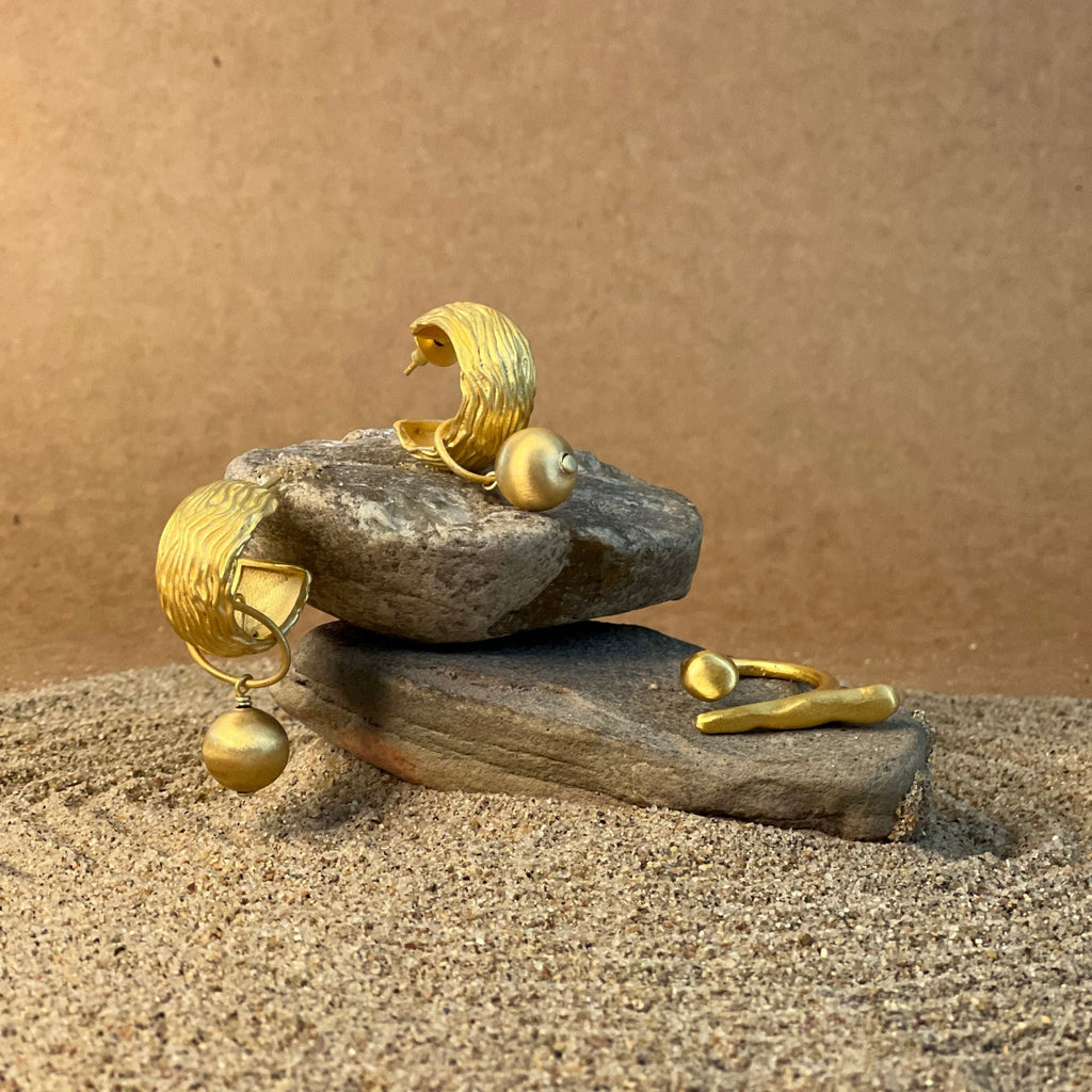 Orb Hoop by The Loom Art with Orbis by The Loom Art at Kamakhyaa for sustainable fashion