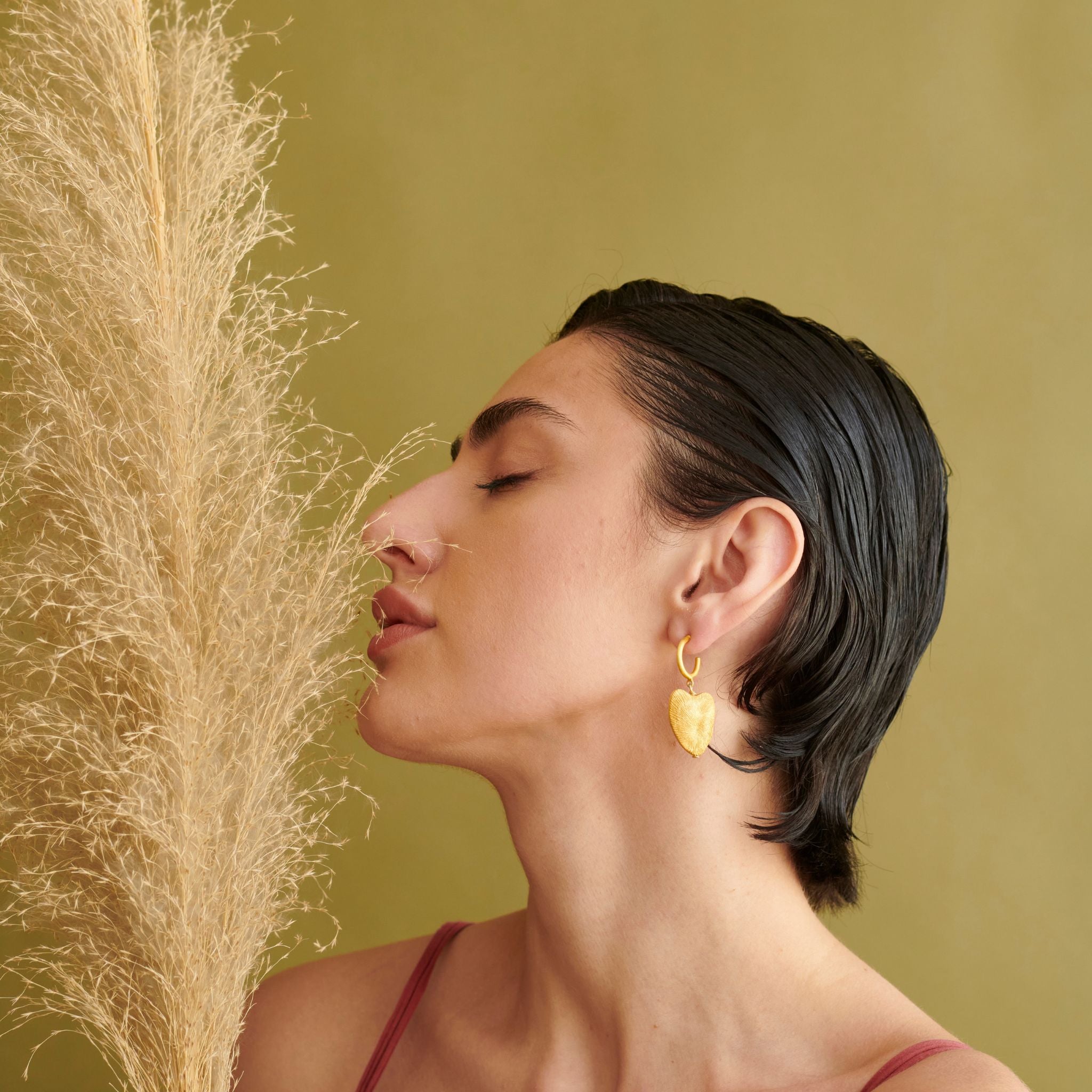 Heart's Halo by The Loom Art with Orbis by The Loom Art at Kamakhyaa for sustainable fashion