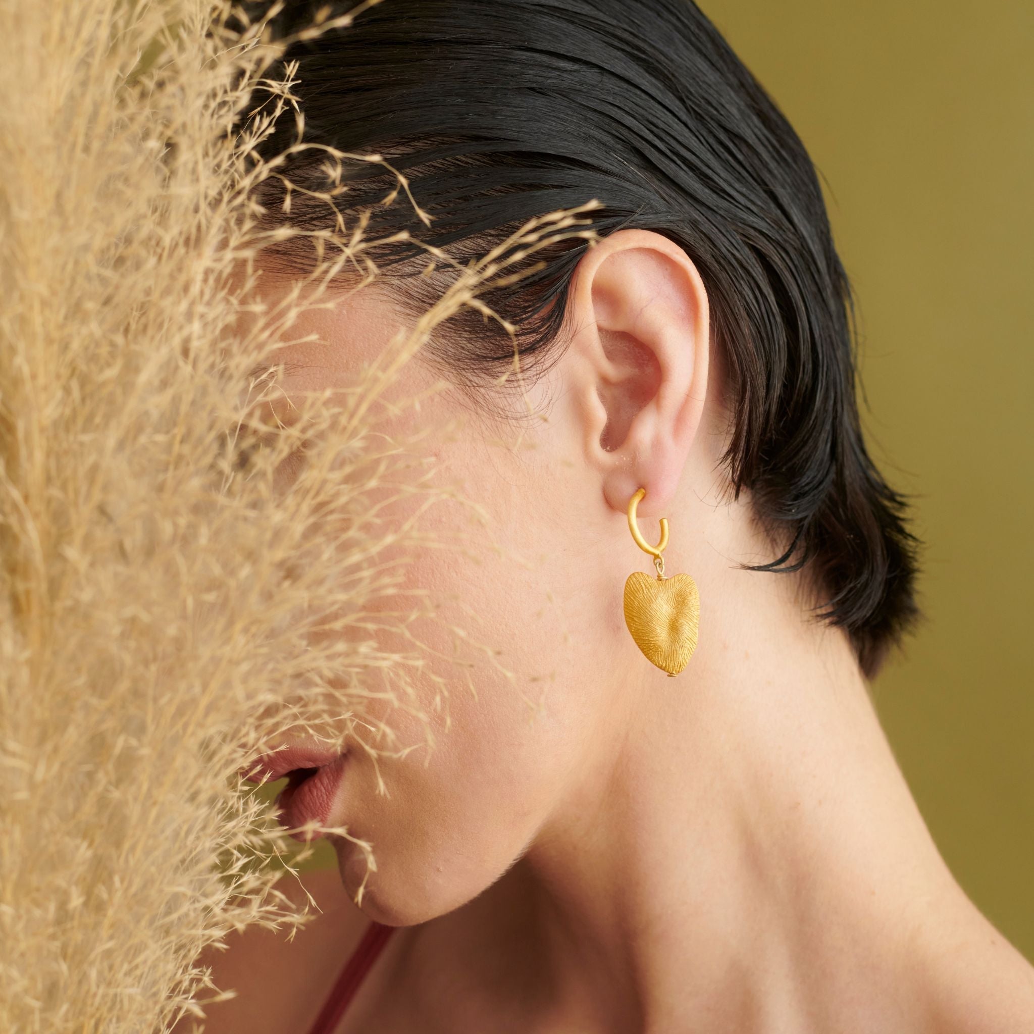 Heart's Halo by The Loom Art with Orbis by The Loom Art at Kamakhyaa for sustainable fashion