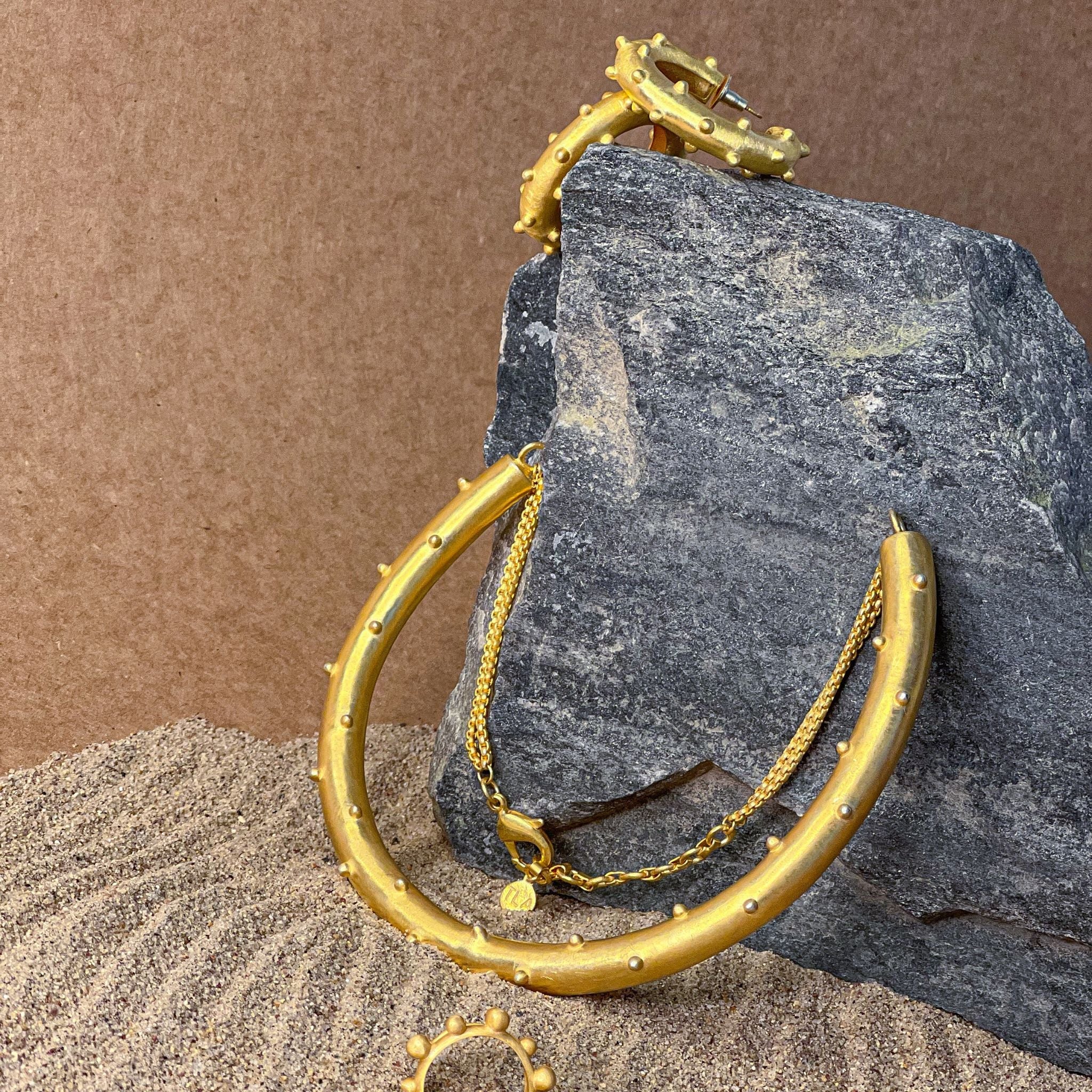 Roundelle Hustli by The Loom Art with Orbis by The Loom Art at Kamakhyaa for sustainable fashion