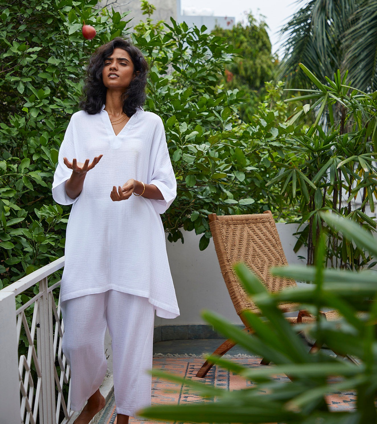 White Cotton Co-ord Set by Khara Kapas with Co-ord Sets, Cotton, Indo-Western, Lounge Wear, Lounge wear by Khara Kapas, Lounge Wear Co-ords, Natural, Regular Fit, Selfsame, Solids, White, Womenswear at Kamakhyaa for sustainable fashion