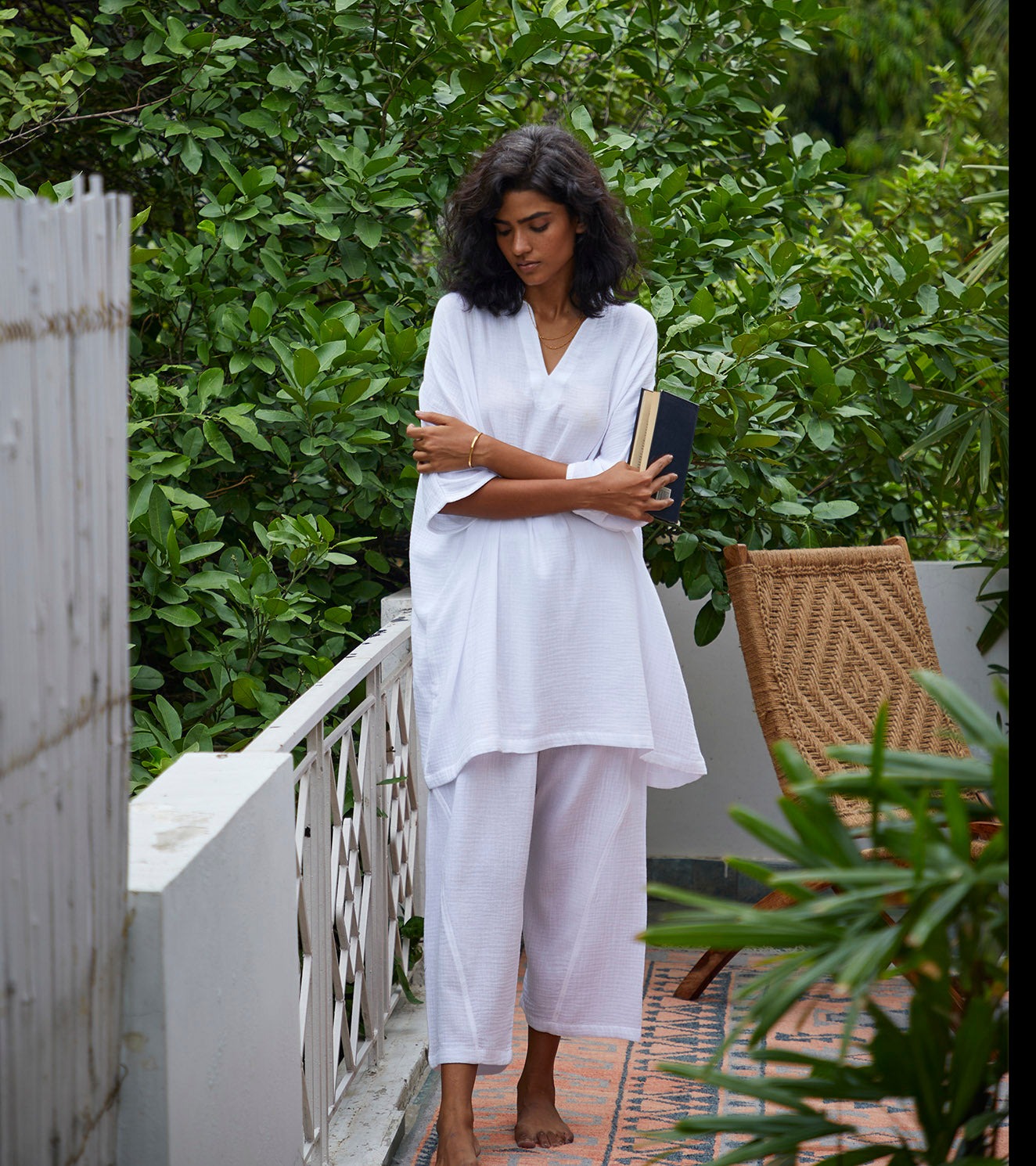 White Cotton Co-ord Set by Khara Kapas with Co-ord Sets, Cotton, Indo-Western, Lounge Wear, Lounge wear by Khara Kapas, Lounge Wear Co-ords, Natural, Regular Fit, Selfsame, Solids, White, Womenswear at Kamakhyaa for sustainable fashion