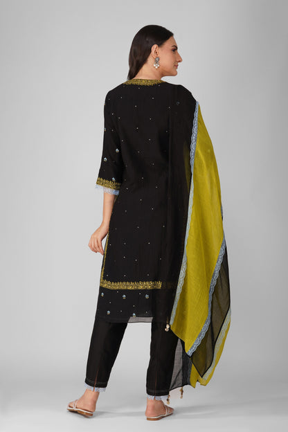 Black Chanderi Kurta Pant set by Devyani Mehrotra with Black, Chanderi, Embellished, Indian Wear, Natural, Party Wear, Regular Fit, Womenswear at Kamakhyaa for sustainable fashion