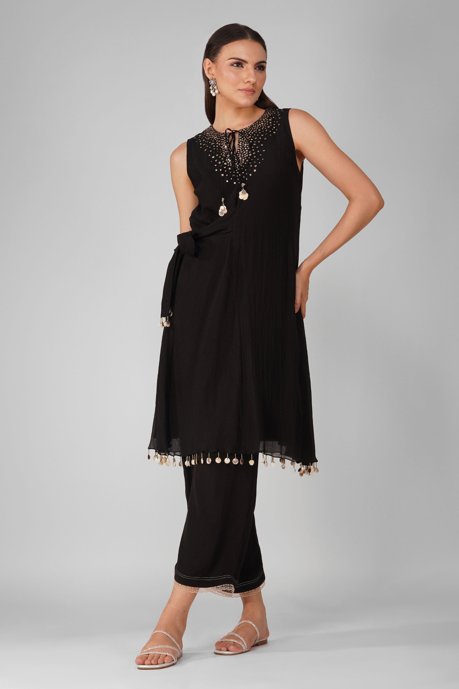 Black Chanderi Sleeveless Kurta Pant Set by Devyani Mehrotra with Black, Chanderi, Embellished, Indian Wear, Natural, Party Wear, Regular Fit, Womenswear at Kamakhyaa for sustainable fashion