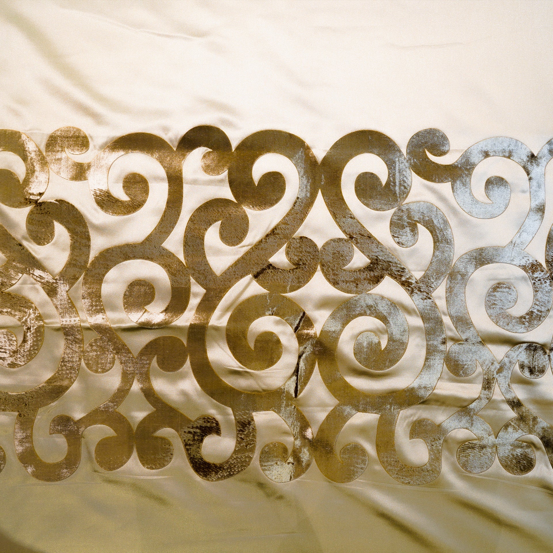 Velvet Touch Throw by Aetherea with Bed Throws at Kamakhyaa for sustainable fashion