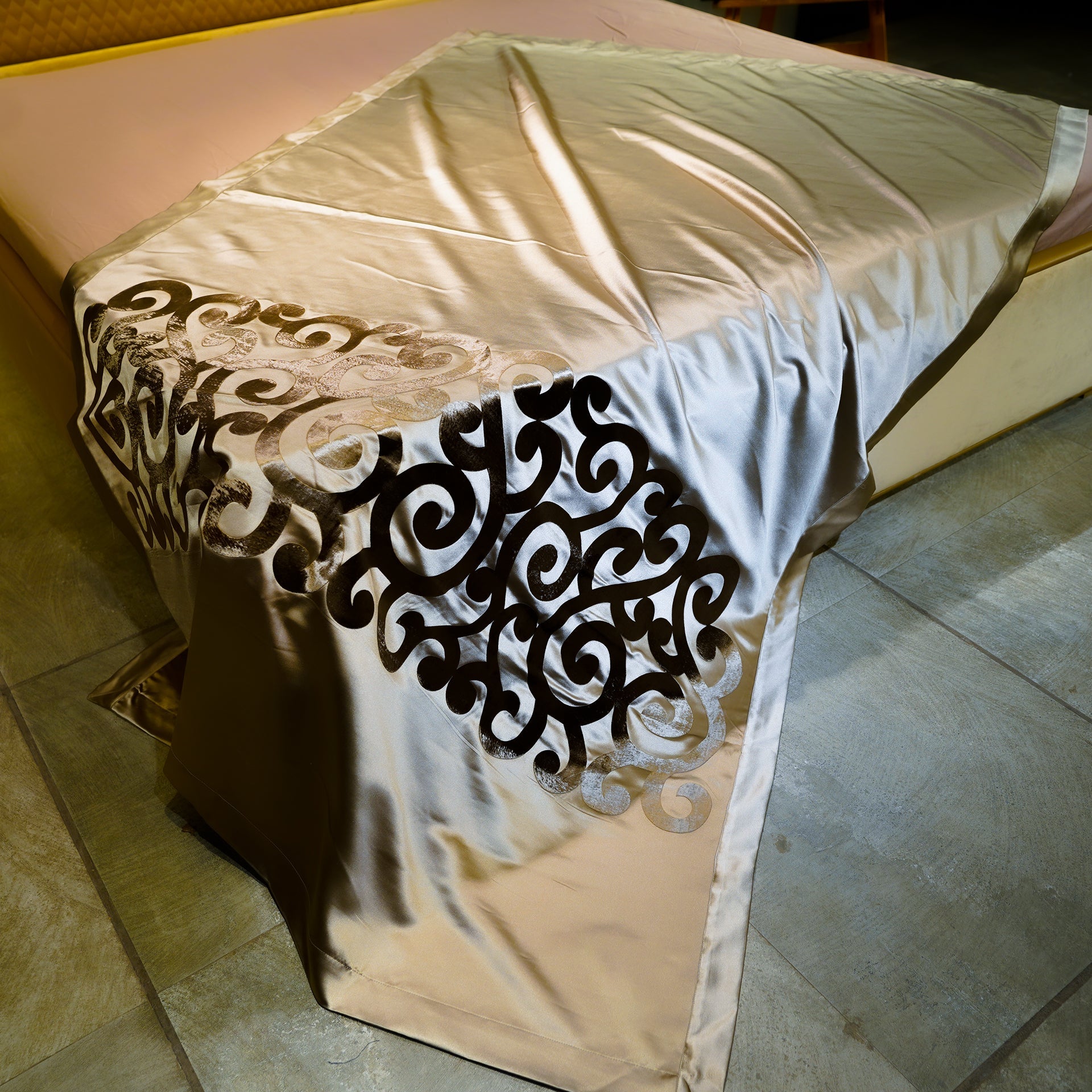 Velvet Touch Throw by Aetherea with Bed Throws at Kamakhyaa for sustainable fashion