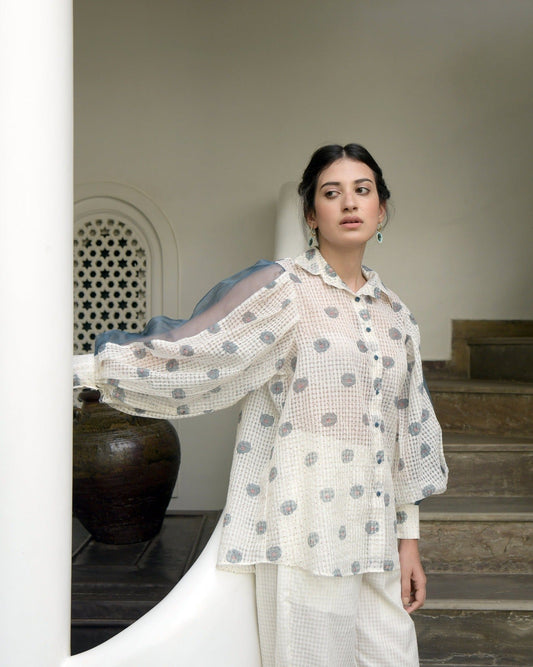 White Printed Cotton Shirt by Taro with Evening Wear, Handwoven cotton, Indo-Western, July Sale, July Sale 2023, Natural, Prints, Regular Fit, Shirts, White, Wildflower by Taro, Womenswear at Kamakhyaa for sustainable fashion