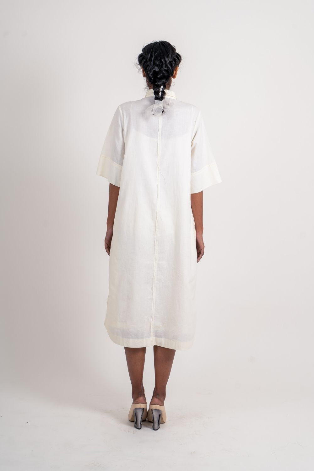 White Textured Shirt by Ahmev with Broken Book by Ahmev, Casual Wear, Handloom Cotton, Highend fashion, July Sale, July Sale 2023, Natural, Regular Fit, Shirt Dresses, Shirts, Textured, White, Womenswear at Kamakhyaa for sustainable fashion