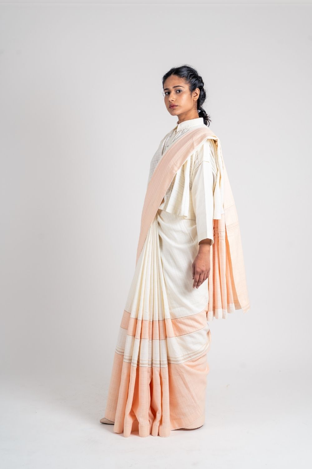 White Saree Two Tone by Ahmev with Broken Book by Ahmev, Casual Wear, For Mother, Handloom Cotton, Indian Wear, July Sale, July Sale 2023, Multicolor, Natural, Relaxed Fit, Sarees, Solids, Womenswear at Kamakhyaa for sustainable fashion