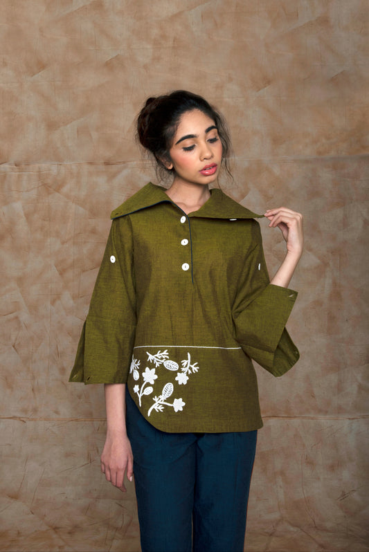 Green Tunic Top with embroidery by Anushé Pirani with Embroidered, Green, Handwoven Cotton, July Sale, July Sale 2023, Natural, Ocean of Stories, Office Wear, Regular Fit, sale anushe pirani, Shirts, Tops, Womenswear at Kamakhyaa for sustainable fashion