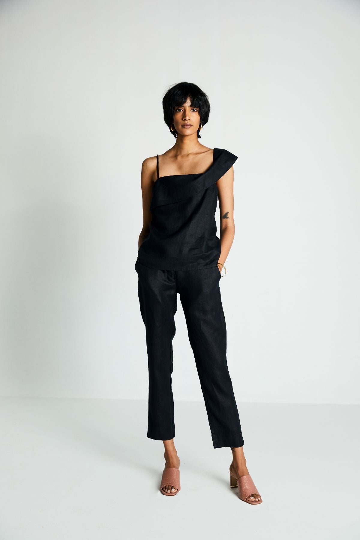Black The Wandering Wave Top by Reistor with Black, Hemp, Hemp Noir by Reistor, Less than $50, Natural, Office Wear, Regular Fit, Solid Selfmade, Solids, Spaghettis, Tops, Womenswear at Kamakhyaa for sustainable fashion